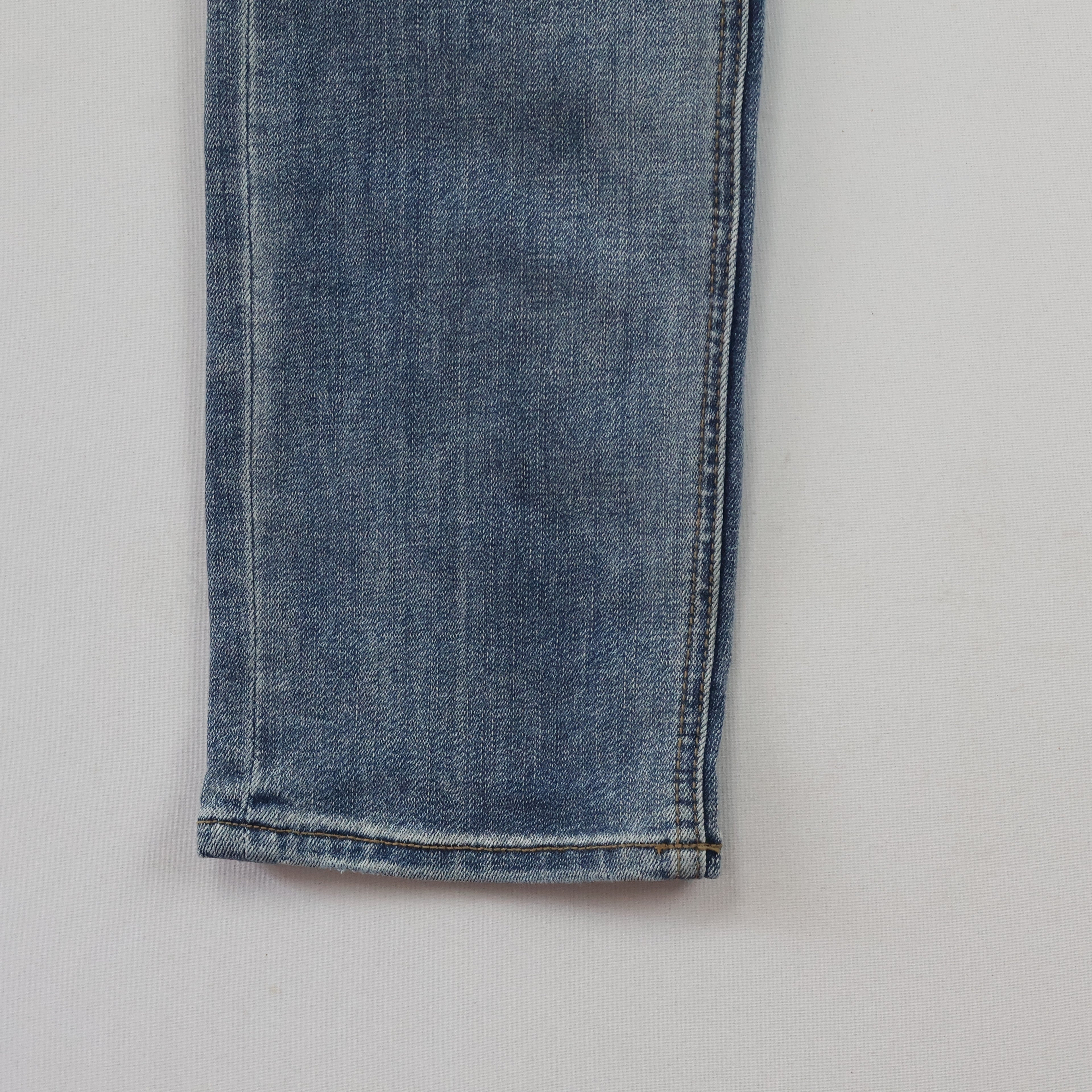 Thrifted Kenneth Cole Light Blue Denim Slim Fit Jeans 30 inches Waist/ J1069