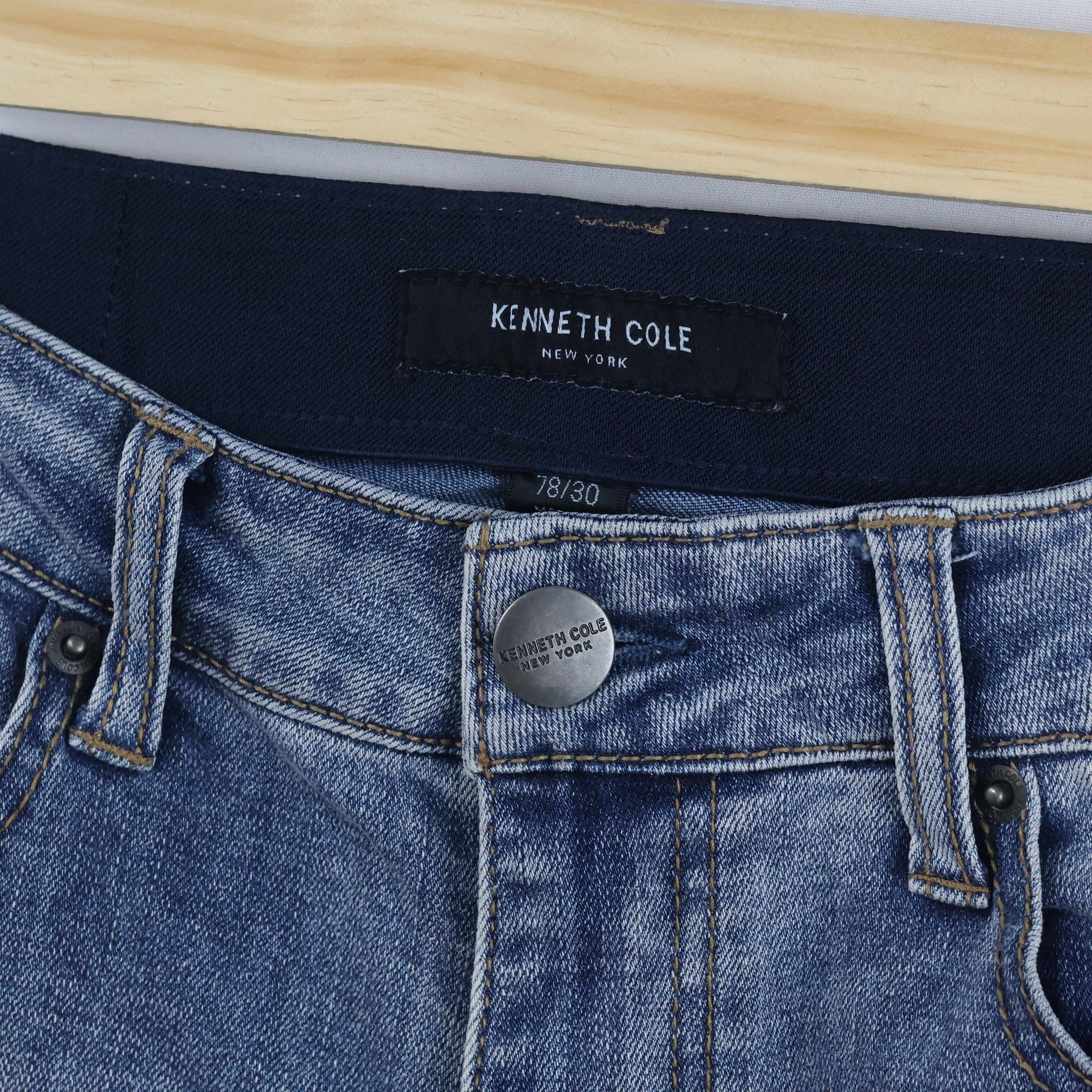 Thrifted Kenneth Cole Light Blue Denim Slim Fit Jeans 30 inches Waist/ J1069