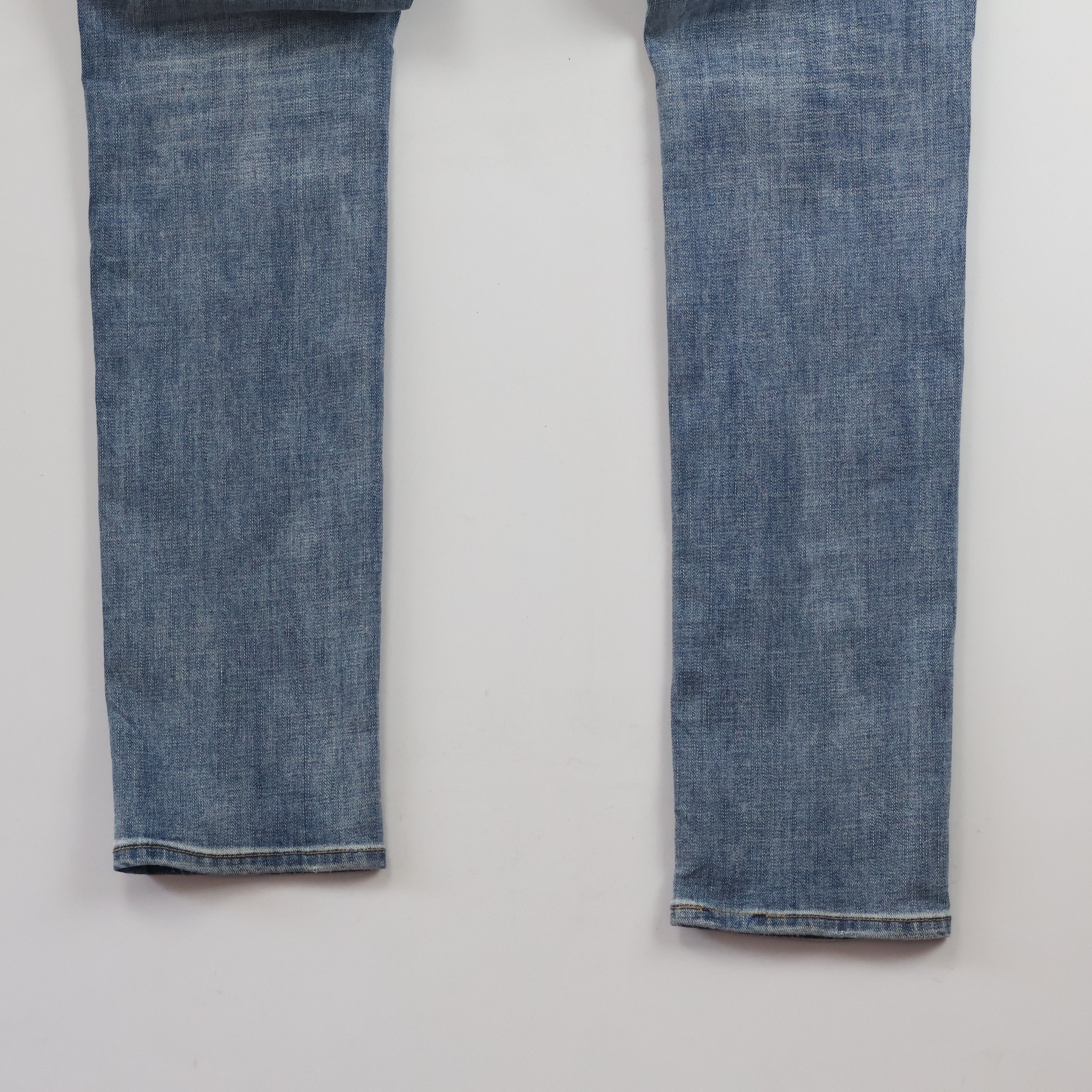 Thrifted Kenneth Cole Light Blue Denim Slim Fit Jeans 30 inches Waist/ J1069
