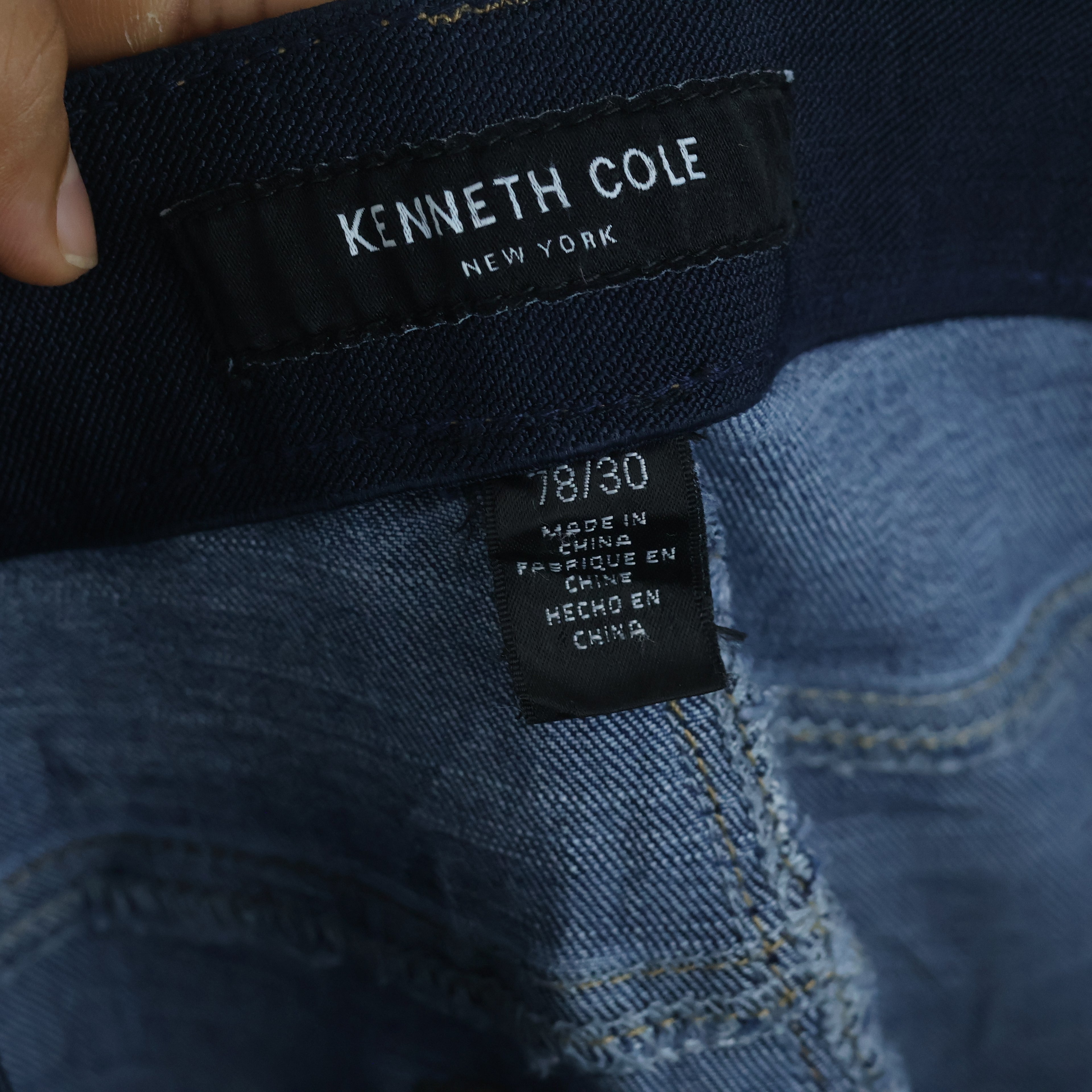 Thrifted Kenneth Cole Light Blue Denim Slim Fit Jeans 30 inches Waist/ J1069