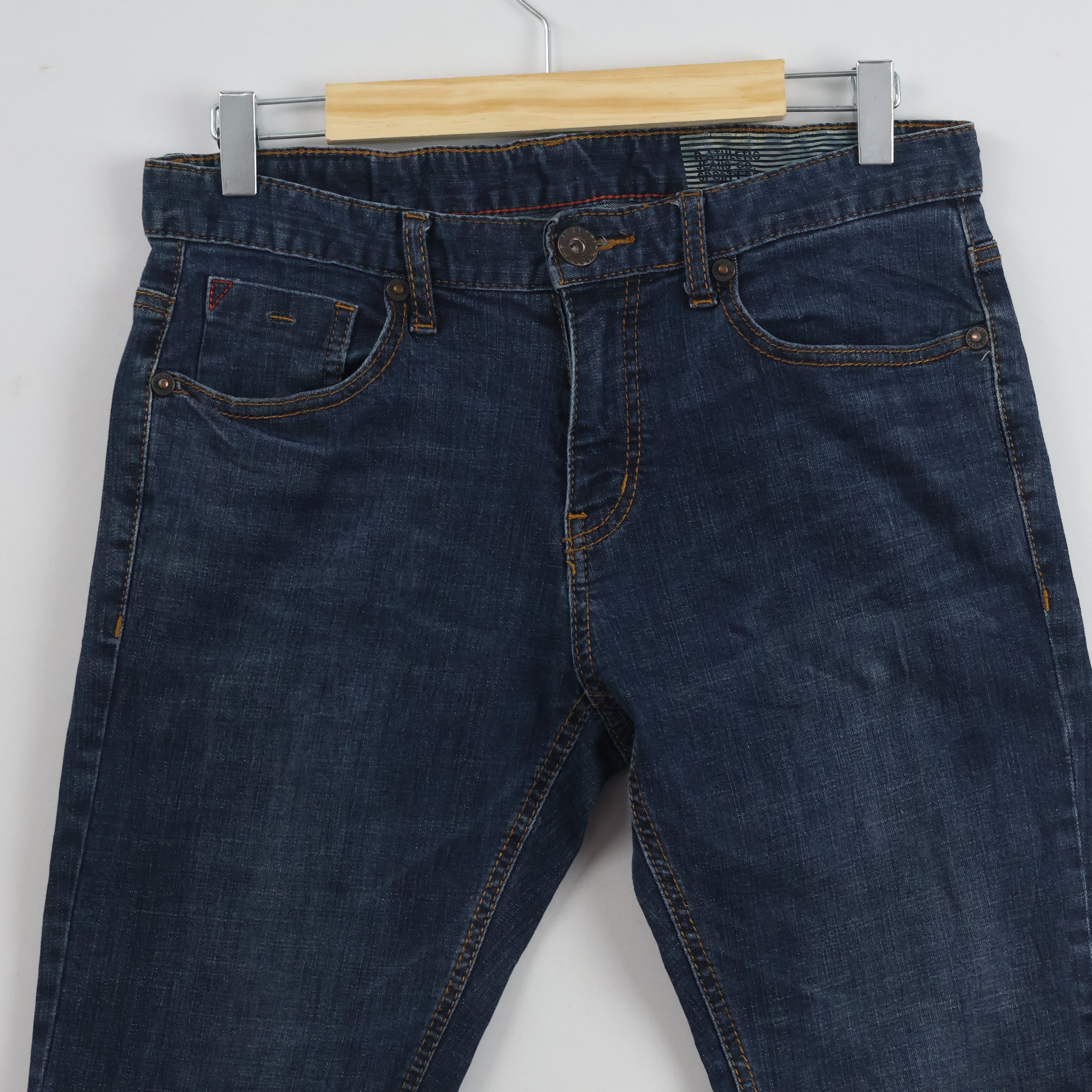 Thrifted Men's R-Athletic Classic Dark Blue Jeans 30 waist/ J1064