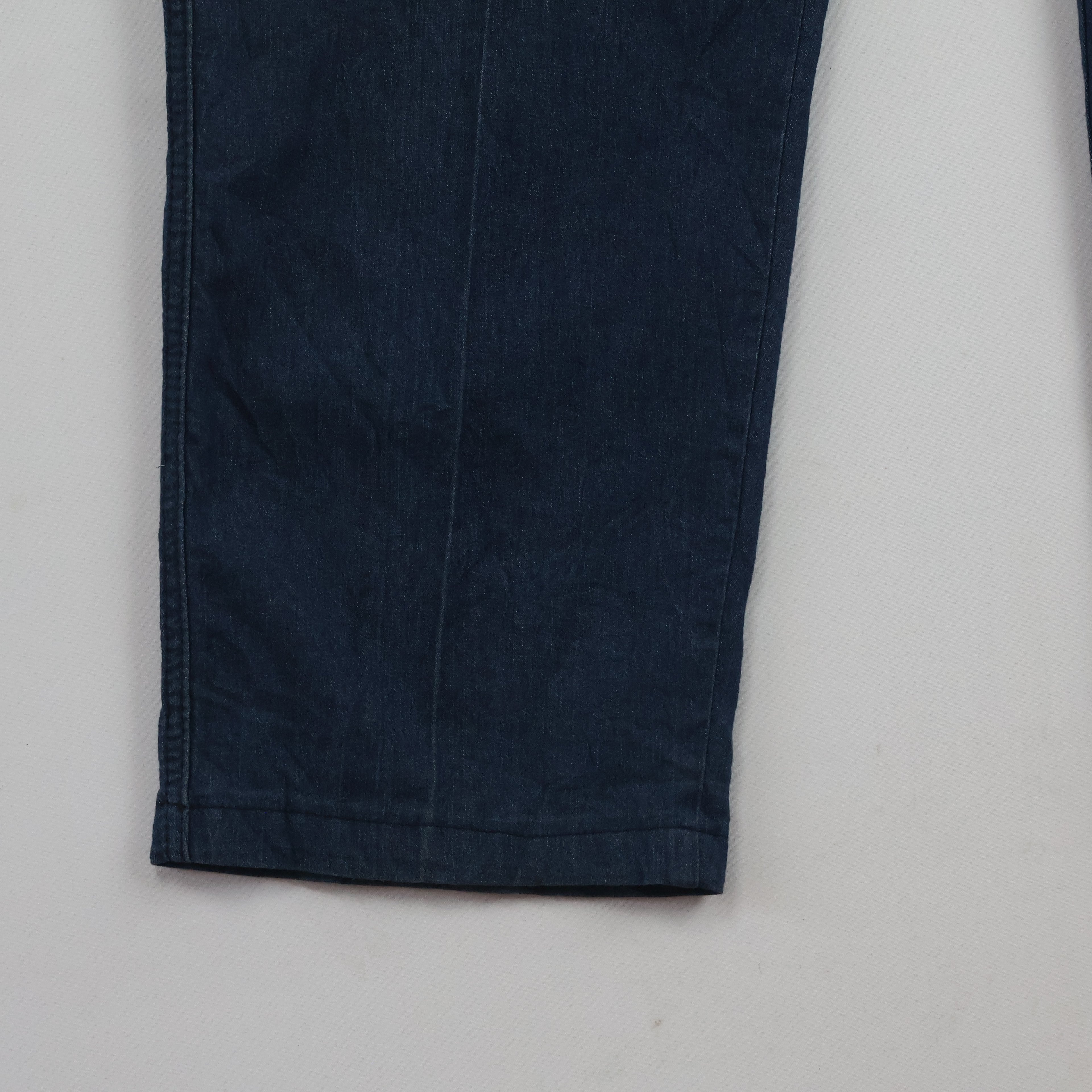 Classic Mid-Wash Denim Trousers for Men 34/ J1061