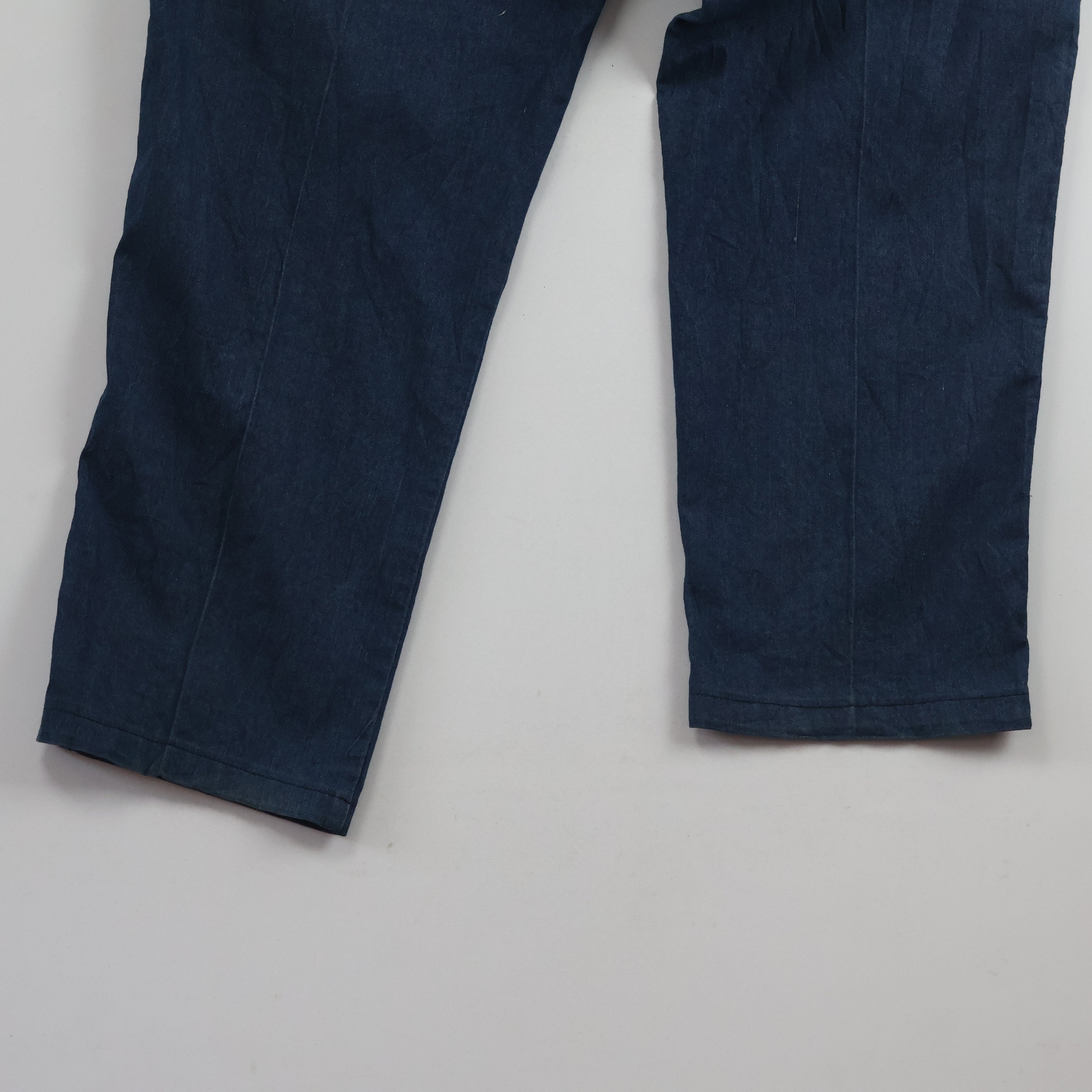 Classic Mid-Wash Denim Trousers for Men 34/ J1061