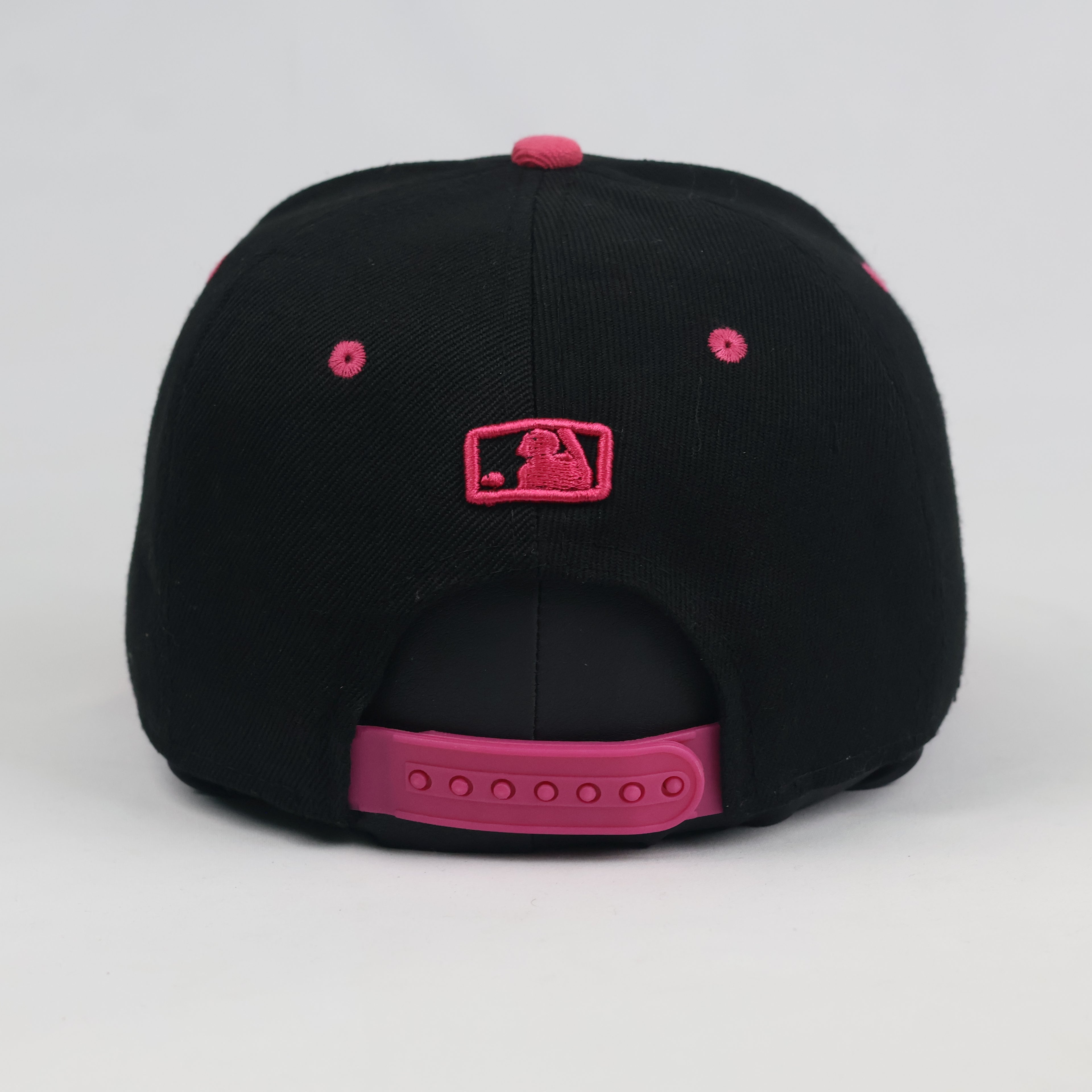 Thrifted NY Yankees New Era Fits Baseball Cap - Black Hot Pink Flat Brim Hat