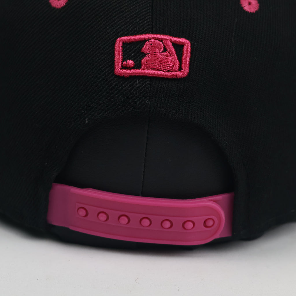 Thrifted NY Yankees New Era Fits Baseball Cap - Black Hot Pink Flat Brim Hat