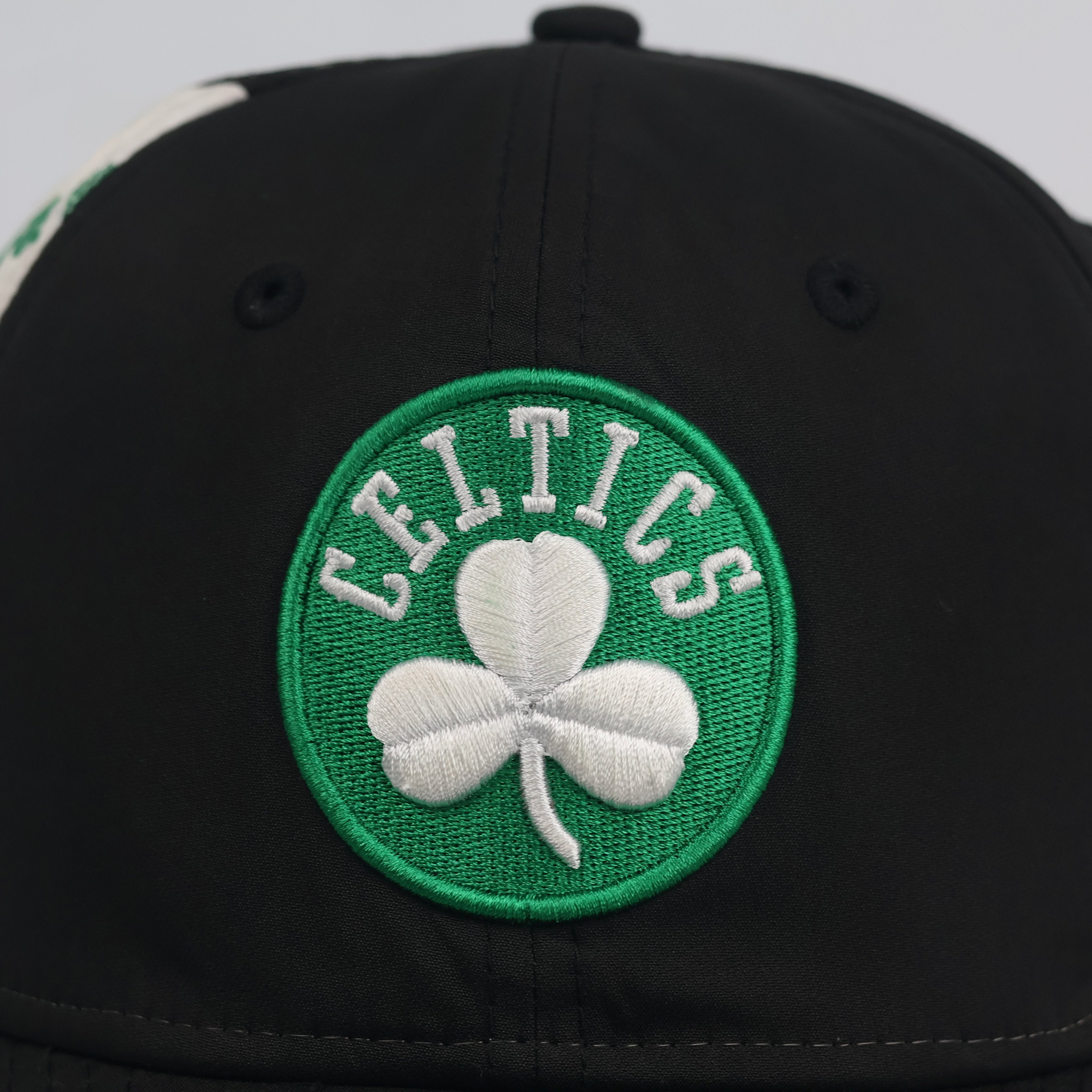 New Era 9FIFTY Boston Celtics Cap - Thrifted Black Snapback with Side Panel Print