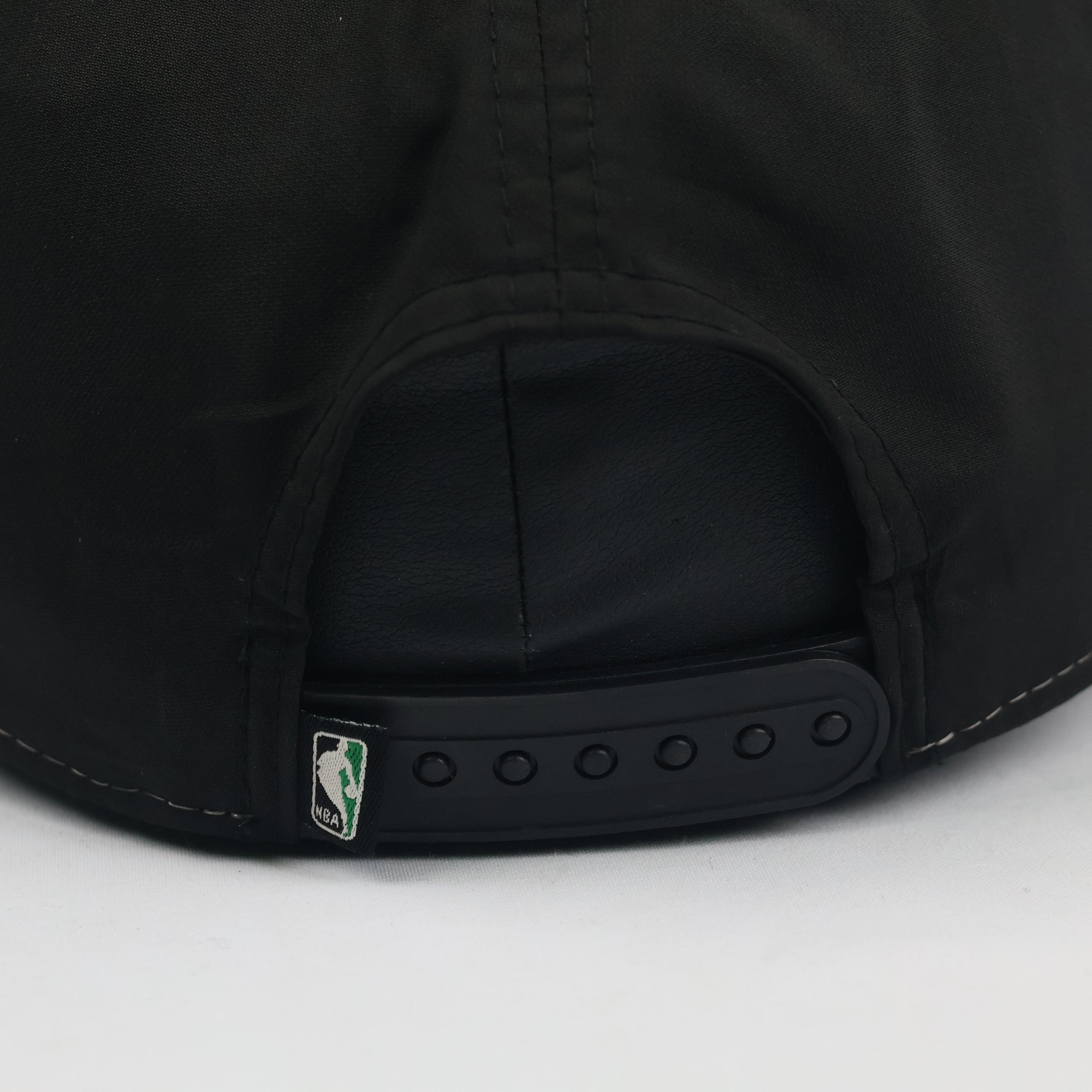 New Era 9FIFTY Boston Celtics Cap - Thrifted Black Snapback with Side Panel Print