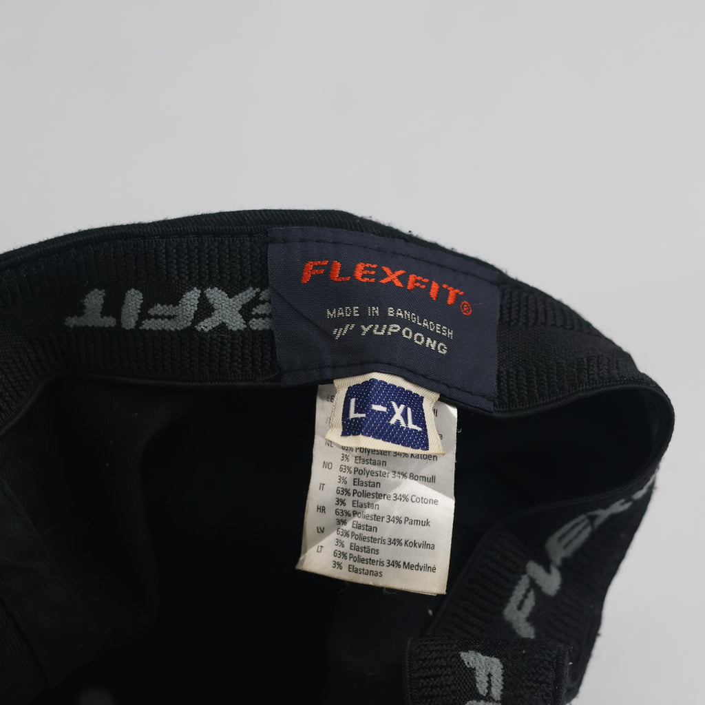 Thrifted Flexfit Yupoong Black Stretch-Fit Cap (Size 59–61 cm) | 10878