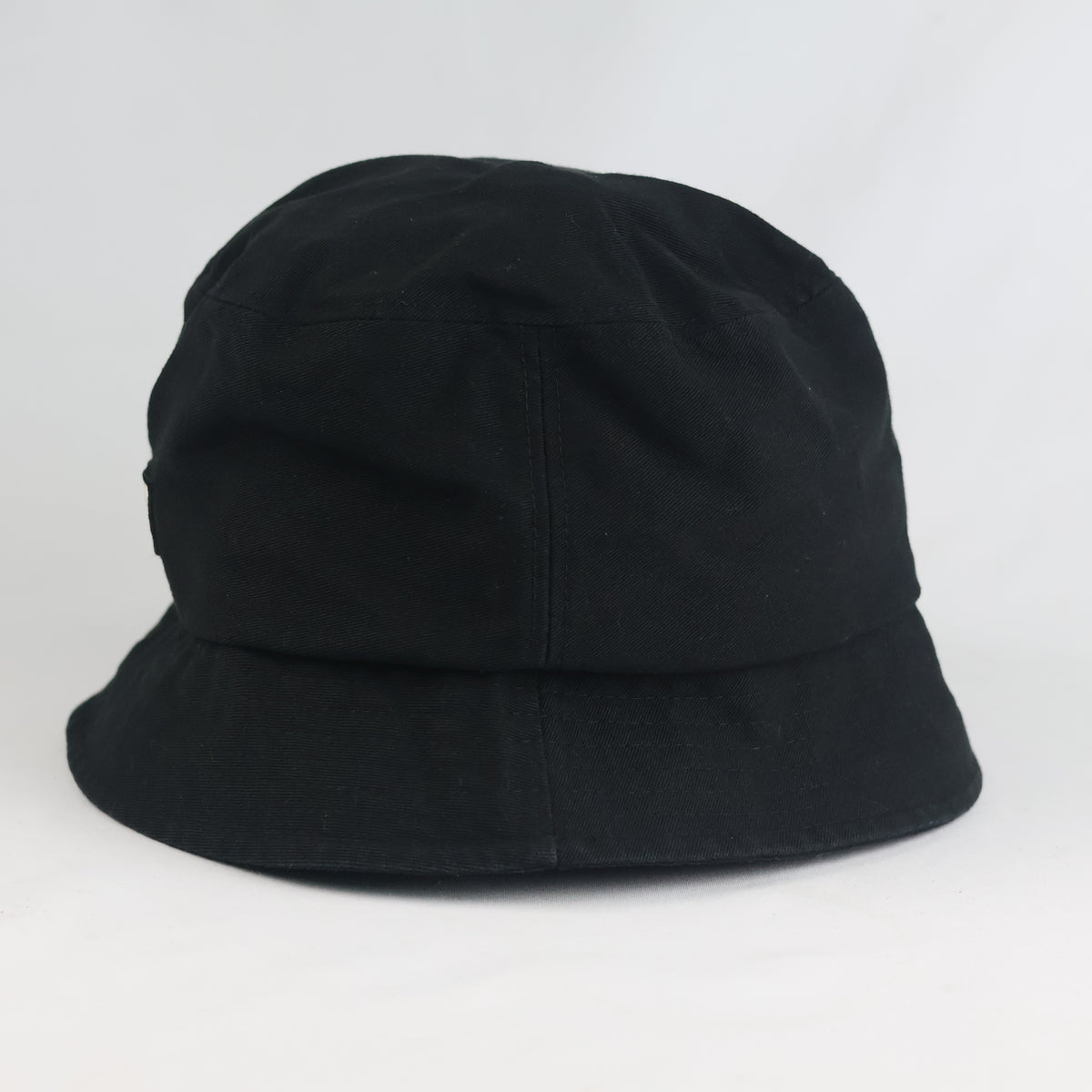 Thrifted MLB NY Yankees Black Heart Embroidered Bucket Hat (Size 58–59 cm)