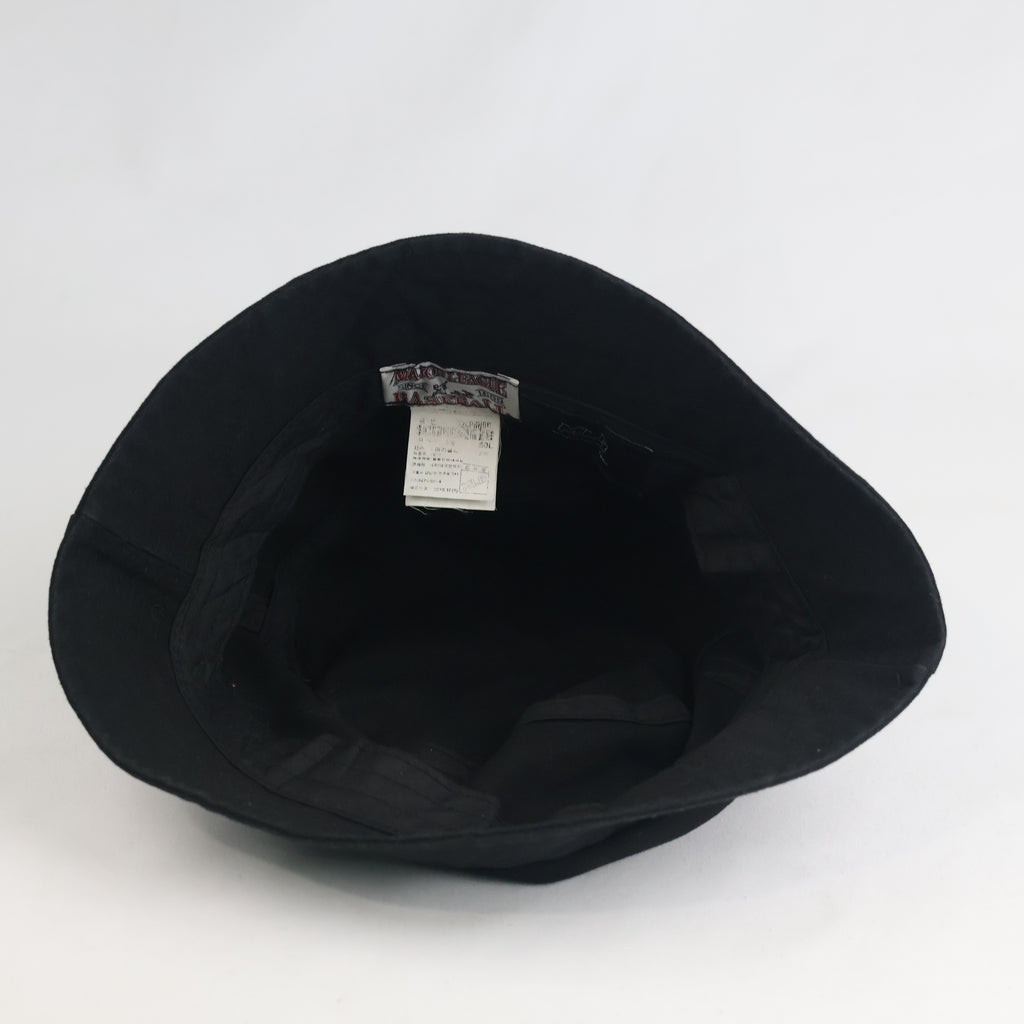 Thrifted MLB NY Yankees Black Heart Embroidered Bucket Hat (Size 58–59 cm)
