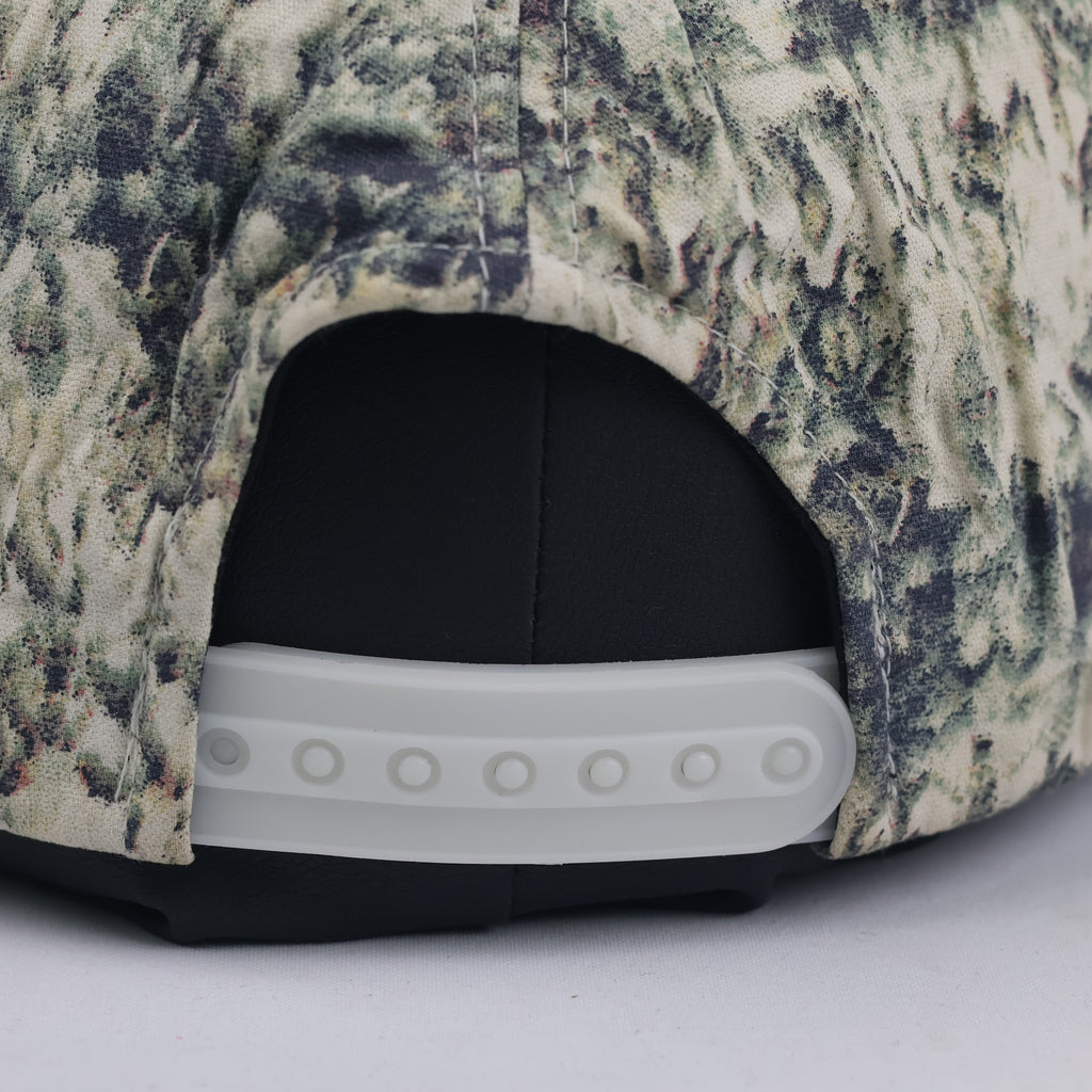 Thrifted Vintage Ei Pyöri Finnish Graphic Cap - Abstract Pattern Flat Bill Hat