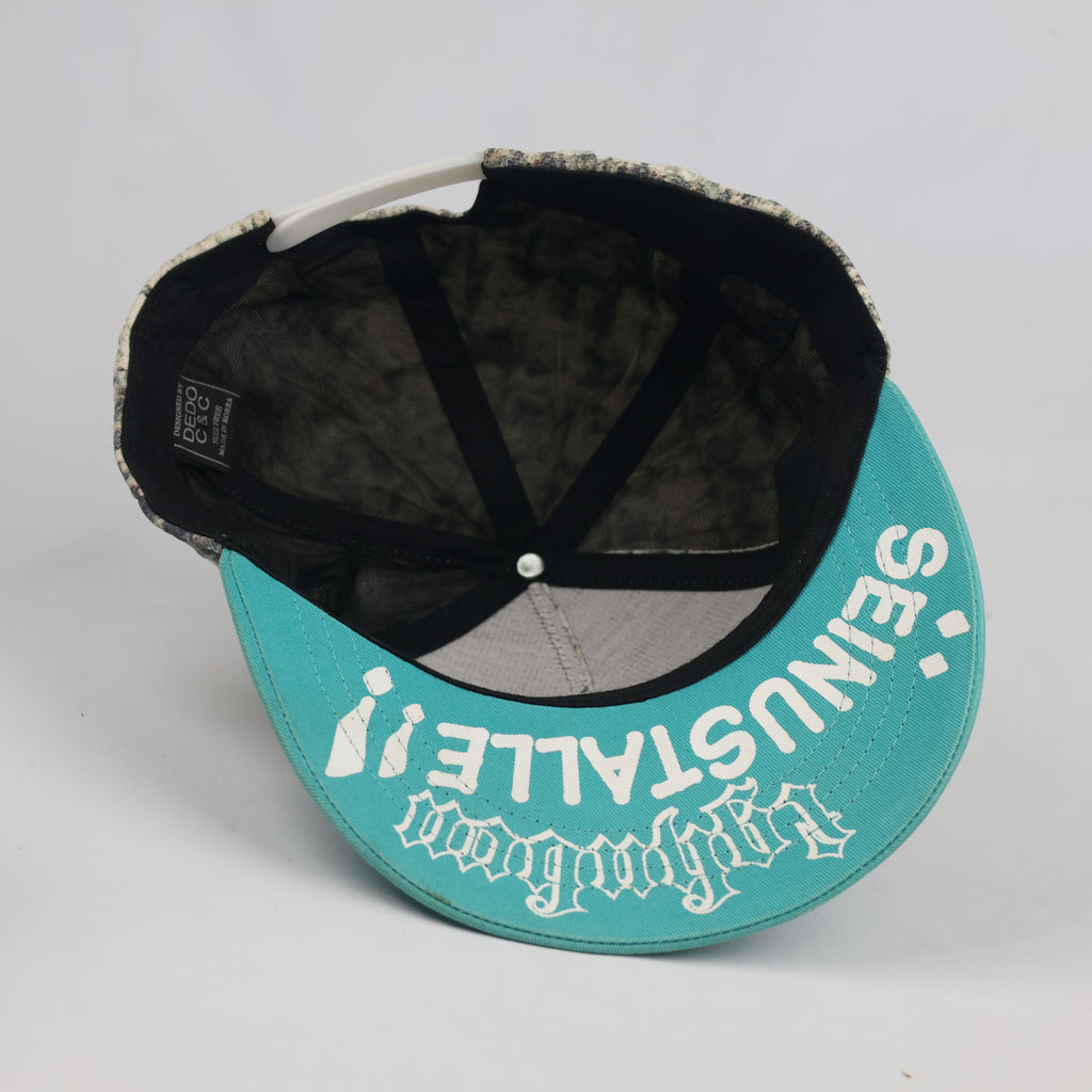 Thrifted Vintage Ei Pyöri Finnish Graphic Cap - Abstract Pattern Flat Bill Hat