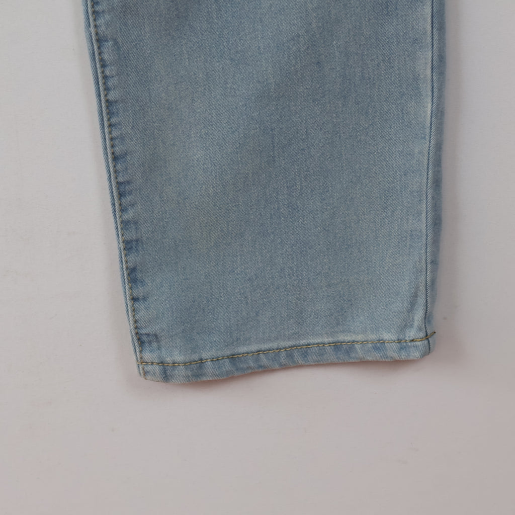 Thrifted Men's Diva Jean Comfort Fit Light Blue Denim Waist: 32/ J1077