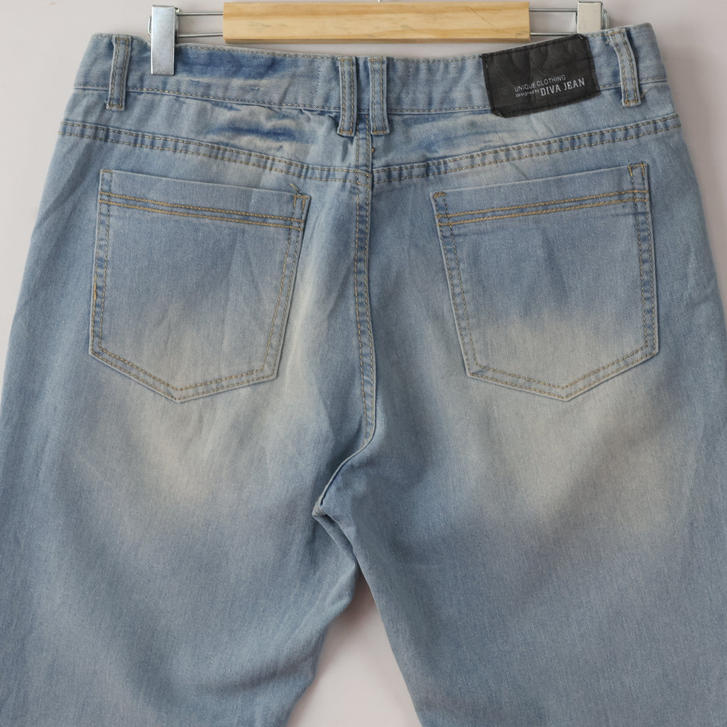 Thrifted Men's Diva Jean Comfort Fit Light Blue Denim Waist: 32/ J1077