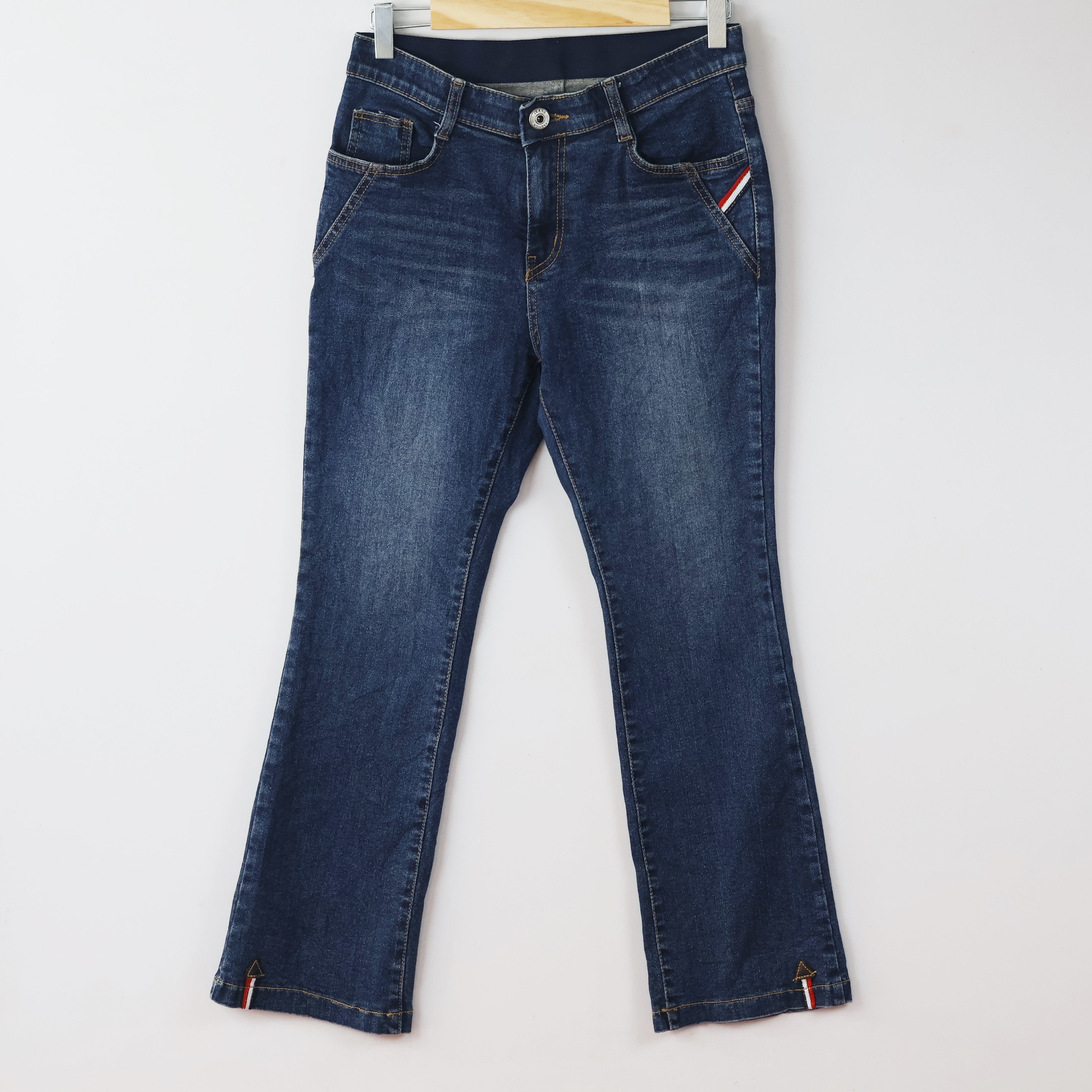 Thrifted Women's AAA Classic Wash Denim Trousers Waist:32/ J1078