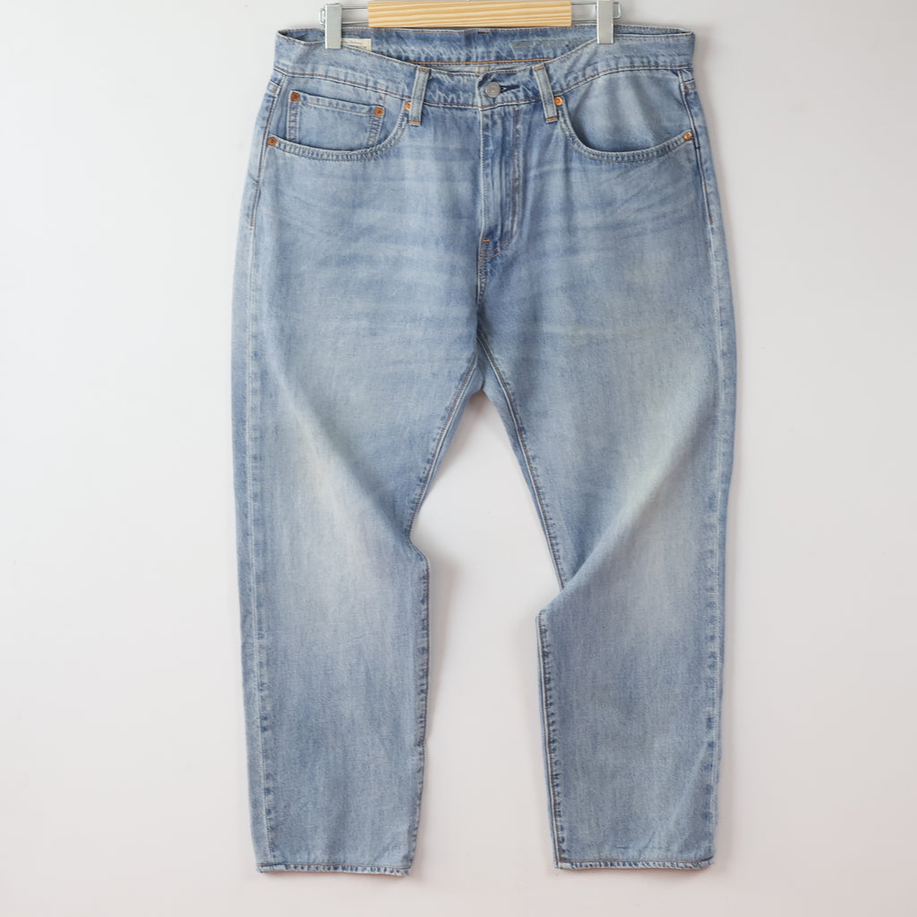 Thrifted Men's Levi's 502 Classic Regular Tapered Denim Waist:36/ J1079