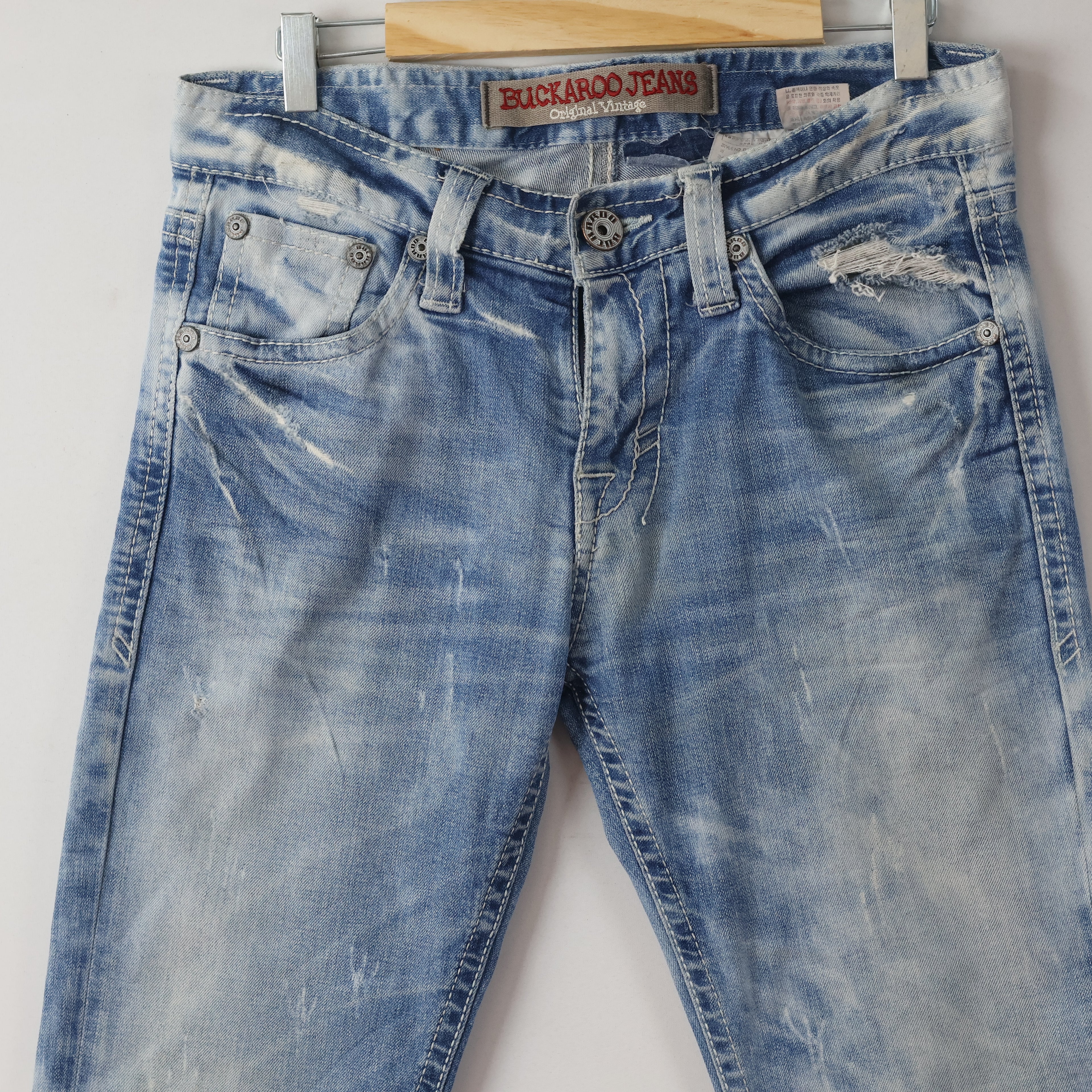 Thrifted Men's Buckaroo Jeans Distressed Light Blue Denim Waist: 32-33/ J1081