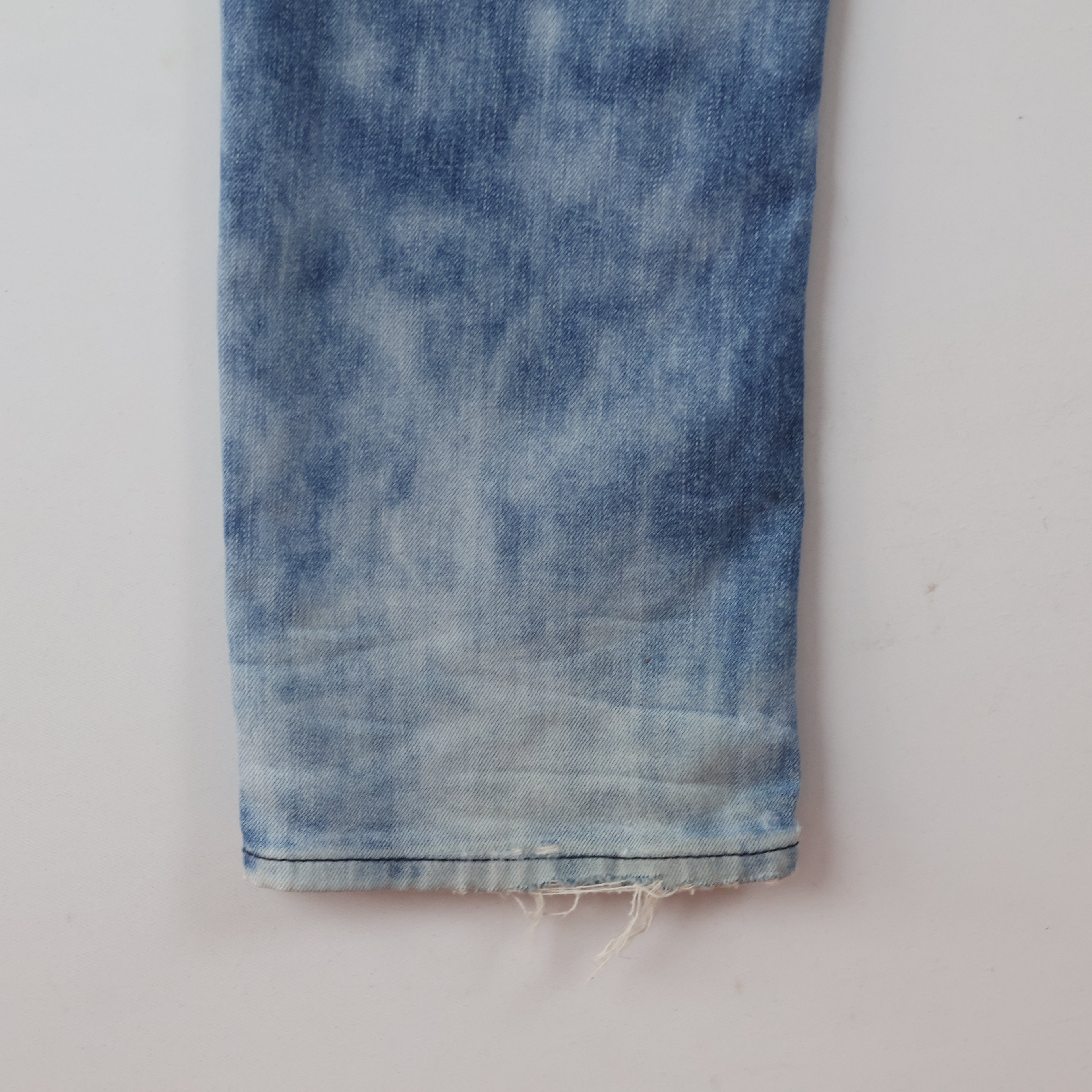 Thrifted Men's Buckaroo Jeans Distressed Light Blue Denim Waist: 32-33/ J1081