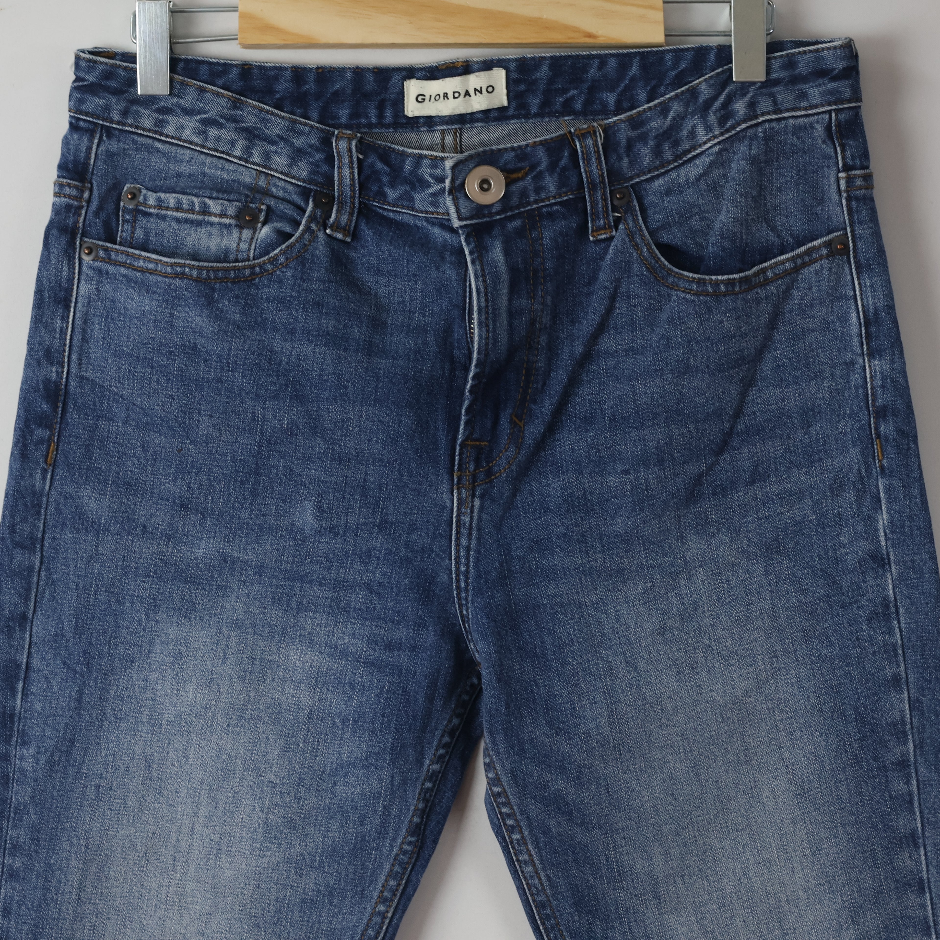 Thrifted Men's Giordano Washed Denim Trousers Waist: 30-32/ J1082