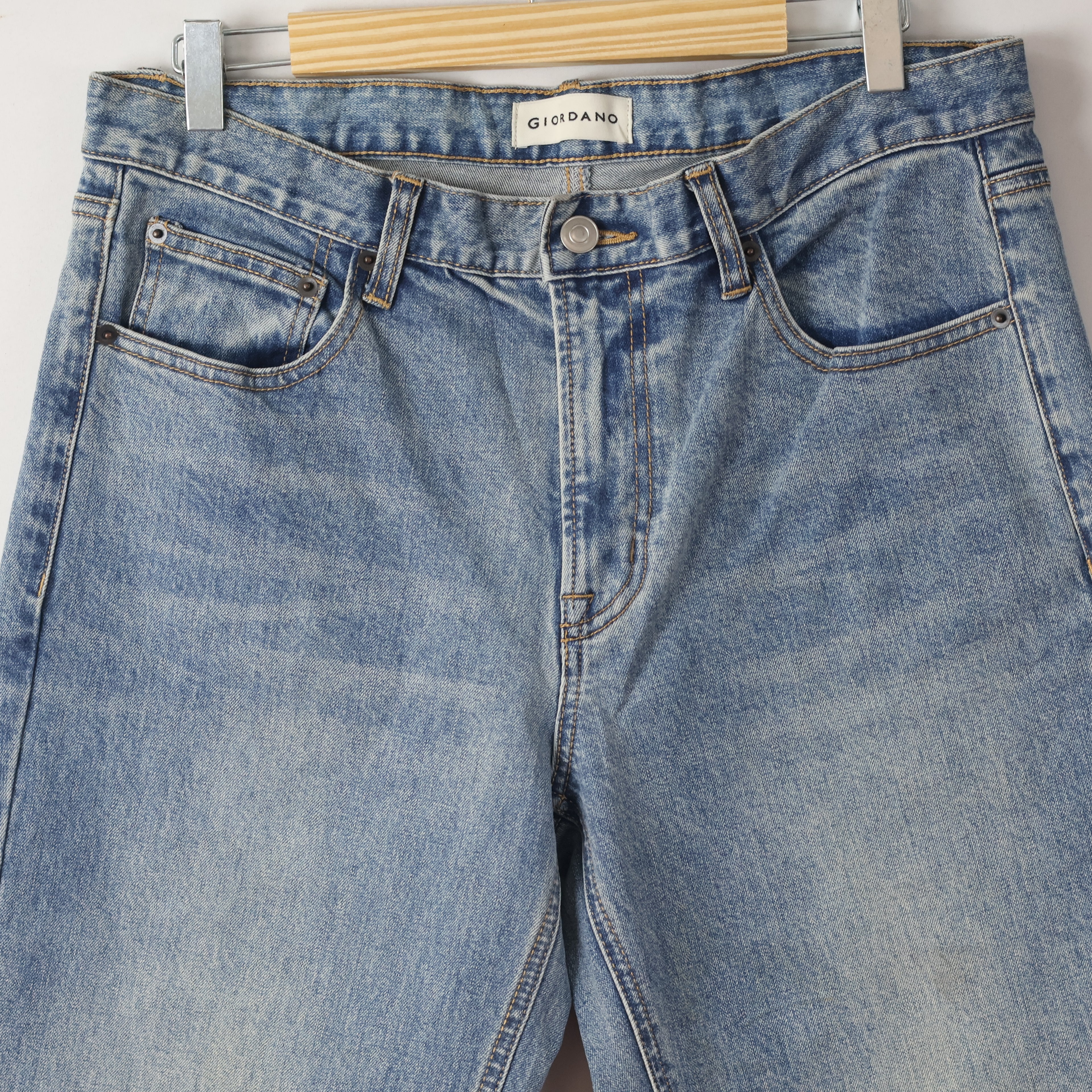Thrifted Men's Giordano Washed Denim Trousers Waist: 32-33/ J1083