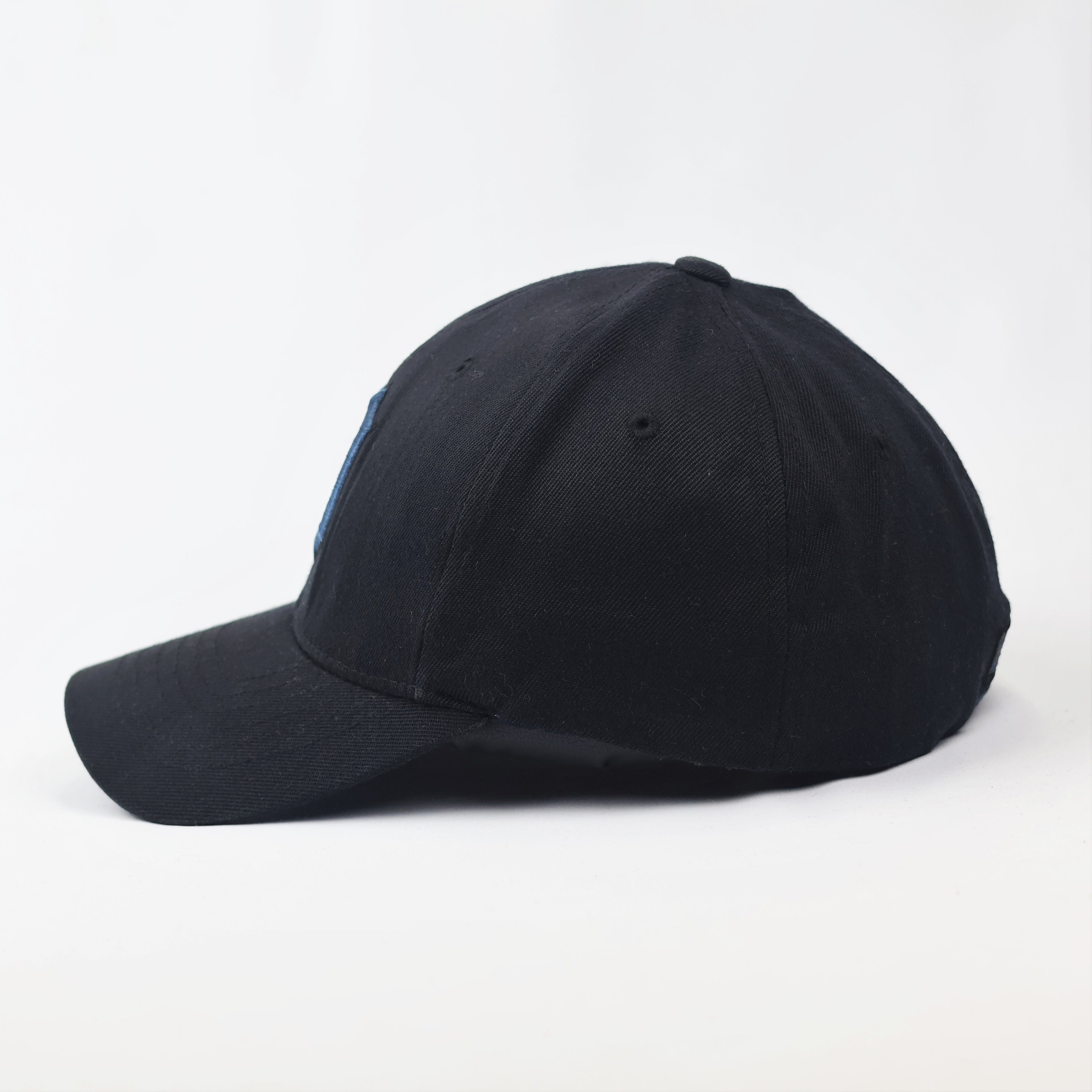 Men's Detroit Tigers from New Era Black MLB Thrifted Cap - Authentic Fitted S-M Size