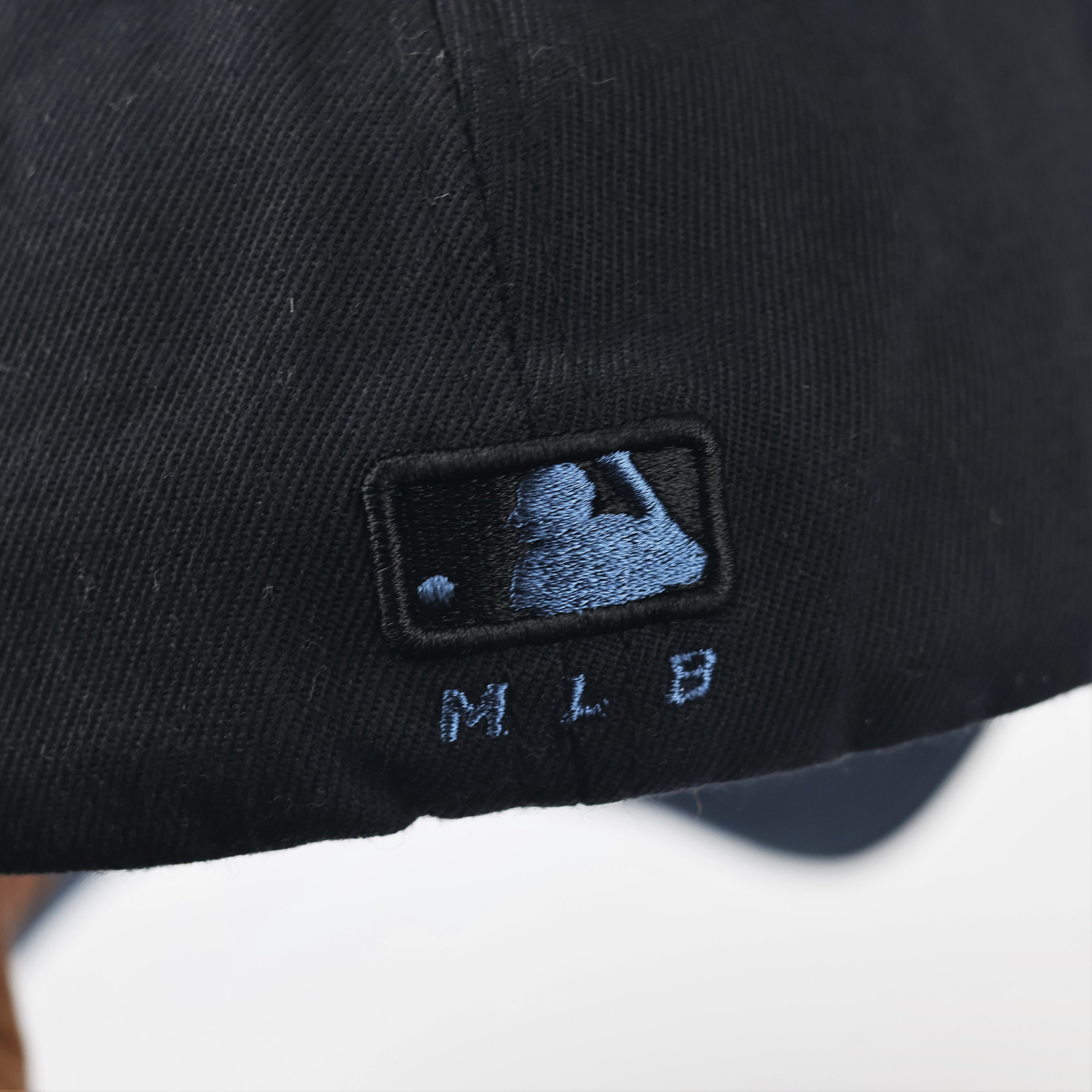 Men's Detroit Tigers from New Era Black MLB Thrifted Cap - Authentic Fitted S-M Size