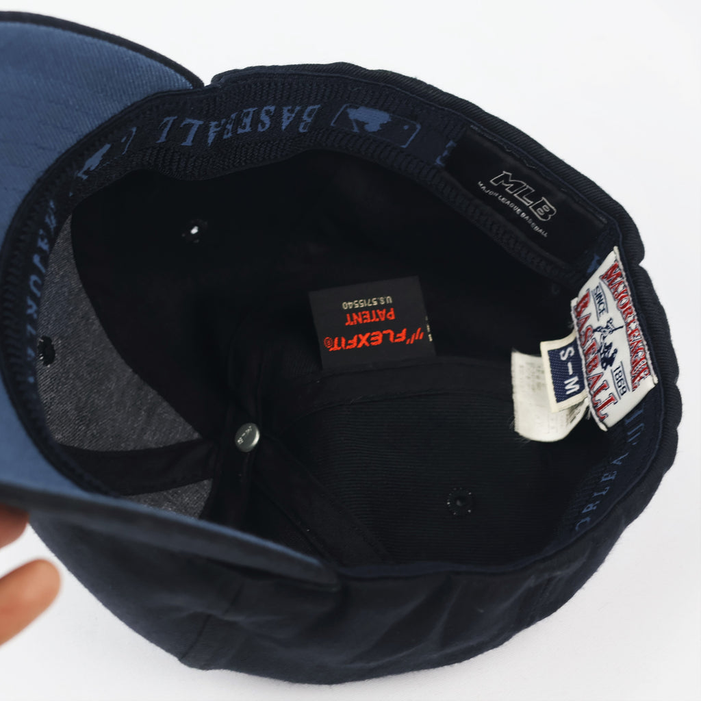 Men's Detroit Tigers from New Era Black MLB Thrifted Cap - Authentic Fitted S-M Size