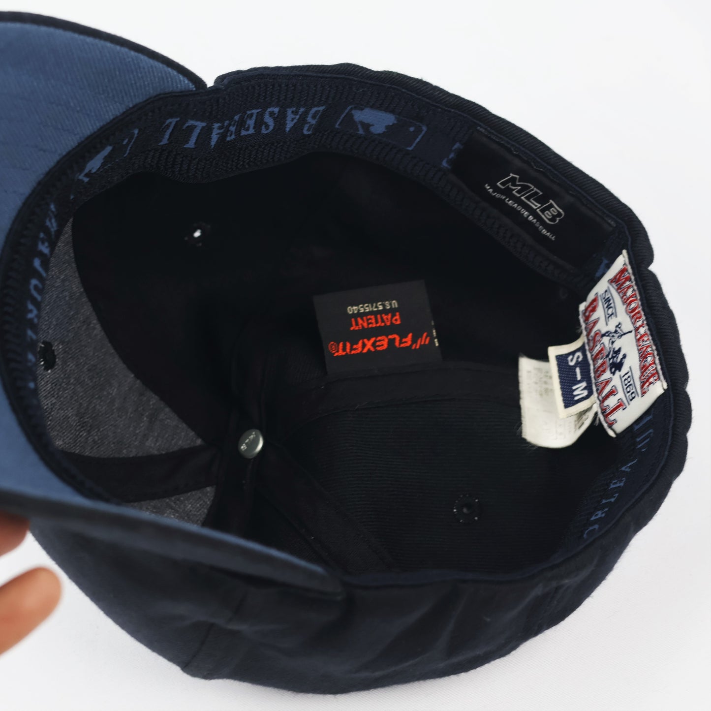 Men's Detroit Tigers from New Era Black MLB Thrifted Cap - Authentic Fitted S-M Size