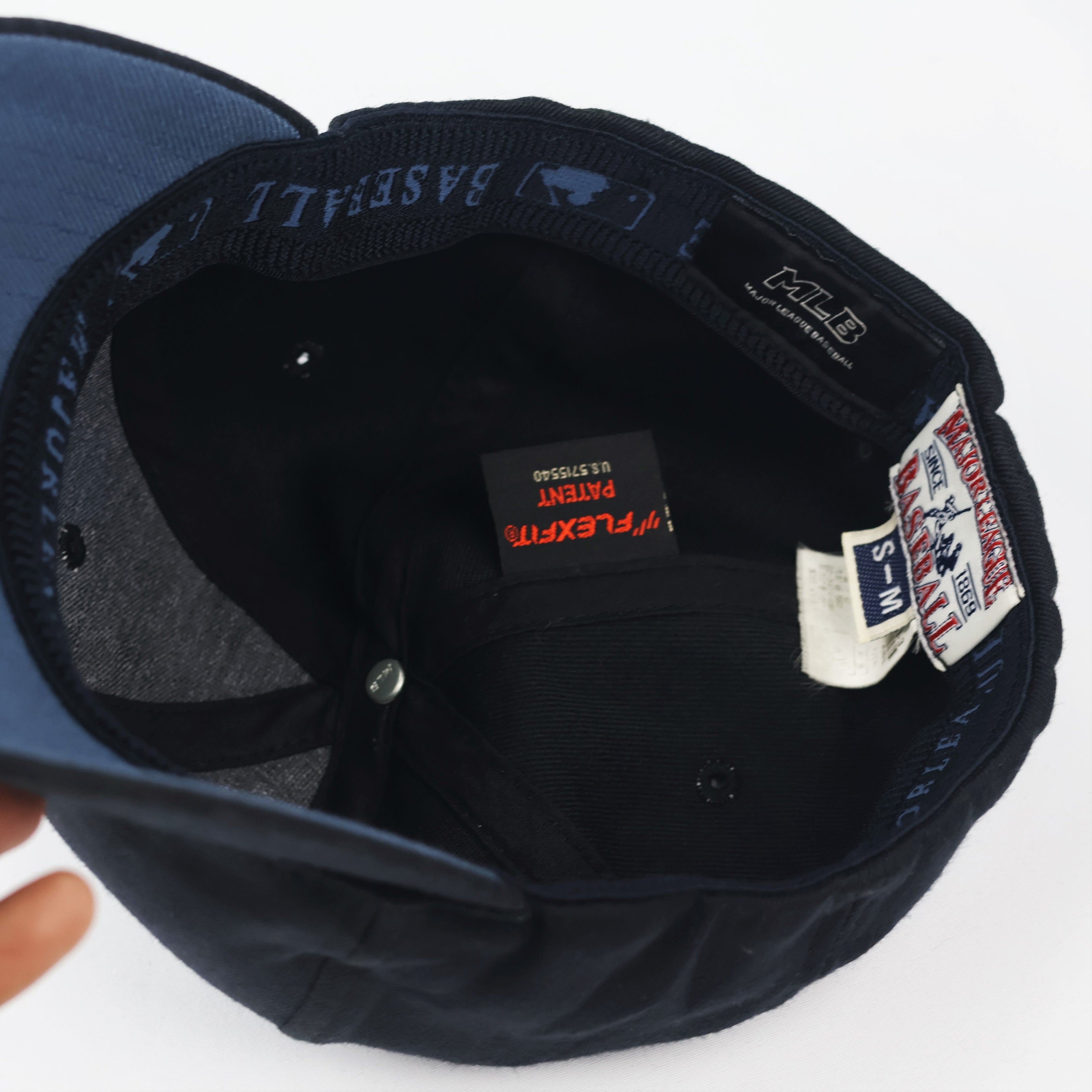 Men's Detroit Tigers from New Era Black MLB Thrifted Cap - Authentic Fitted S-M Size