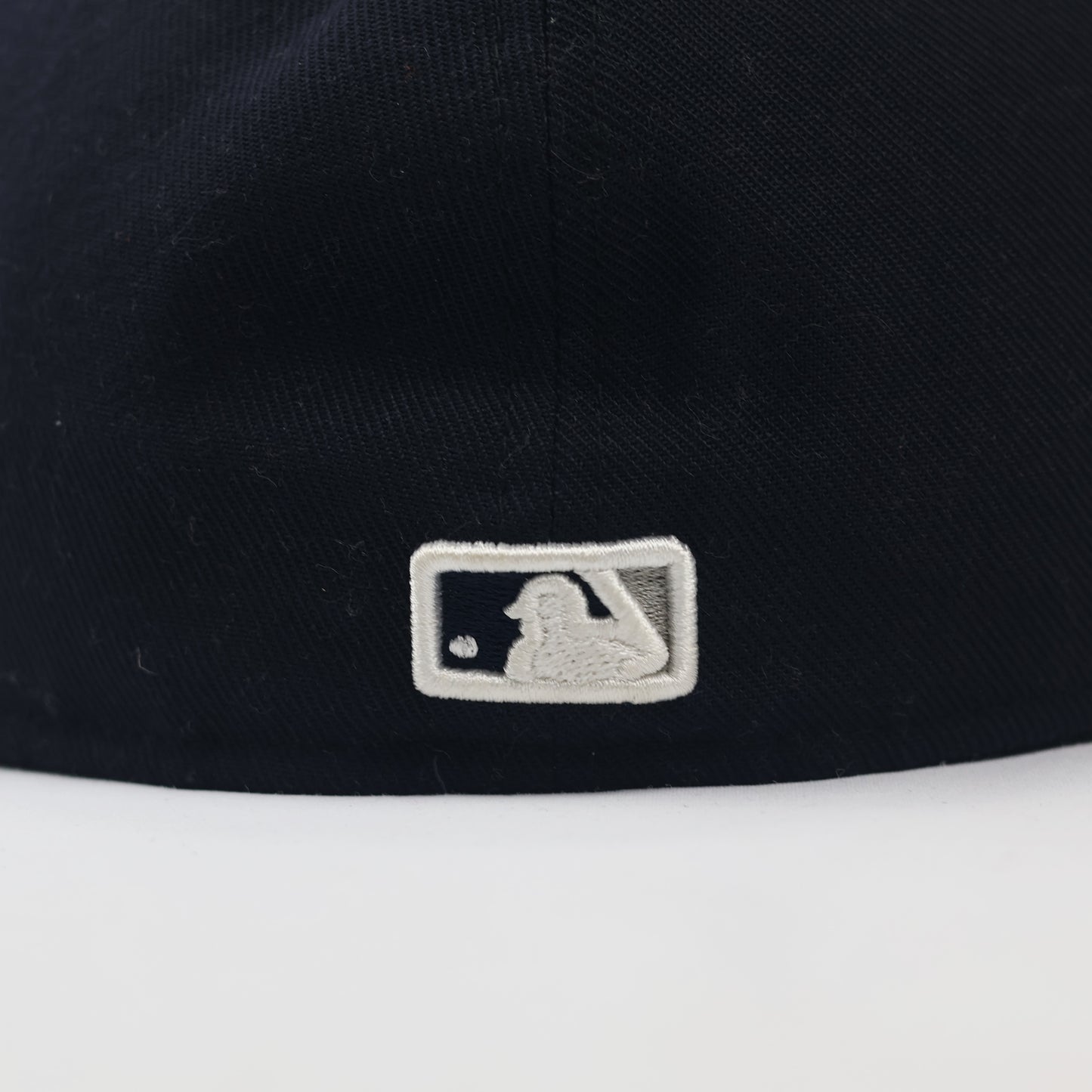 New Era Mens Cotton New York Yankees MLB Authentic Collection 59FIFTY Thrifted Cap, Size 7 1/2, Black