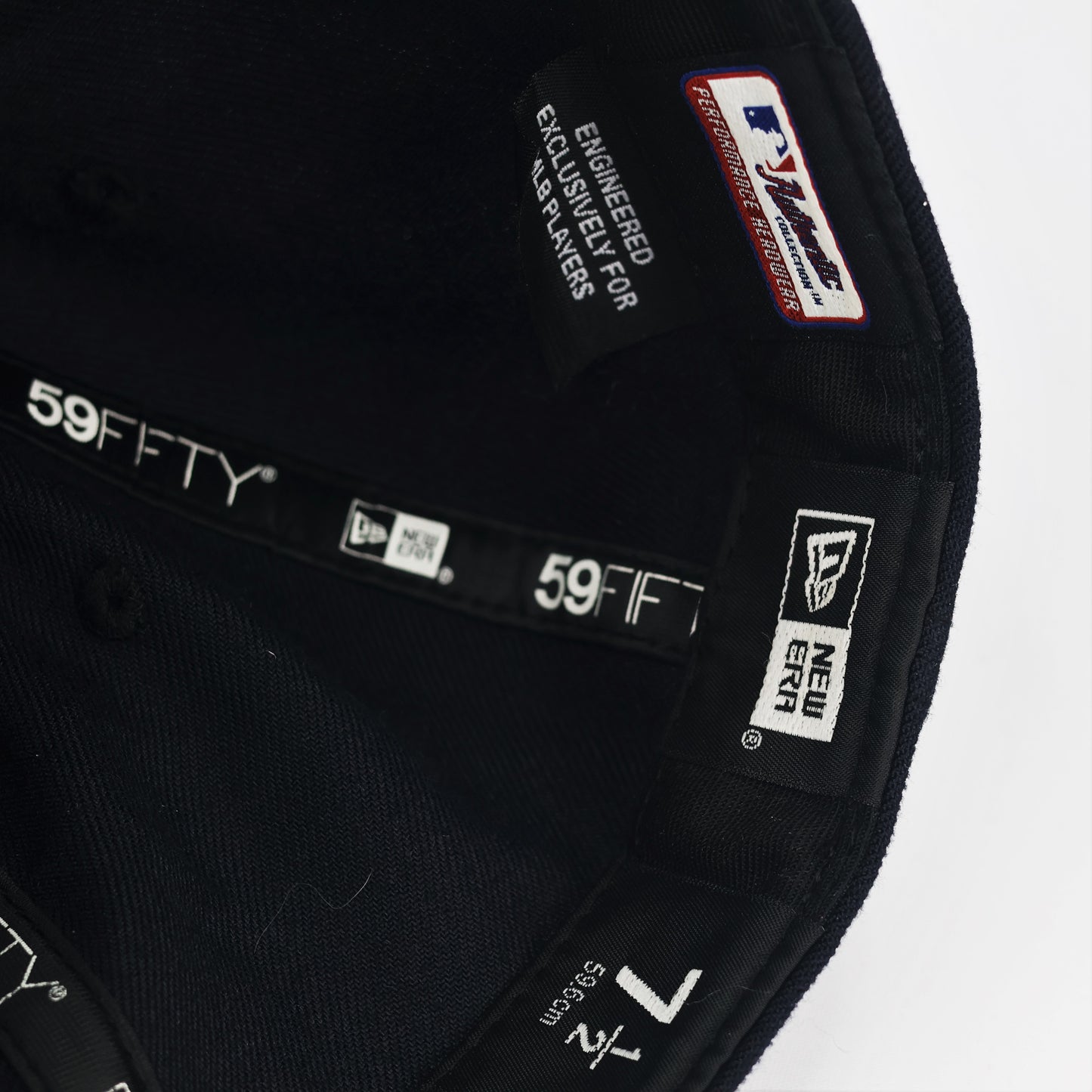 New Era Mens Cotton New York Yankees MLB Authentic Collection 59FIFTY Thrifted Cap, Size 7 1/2, Black