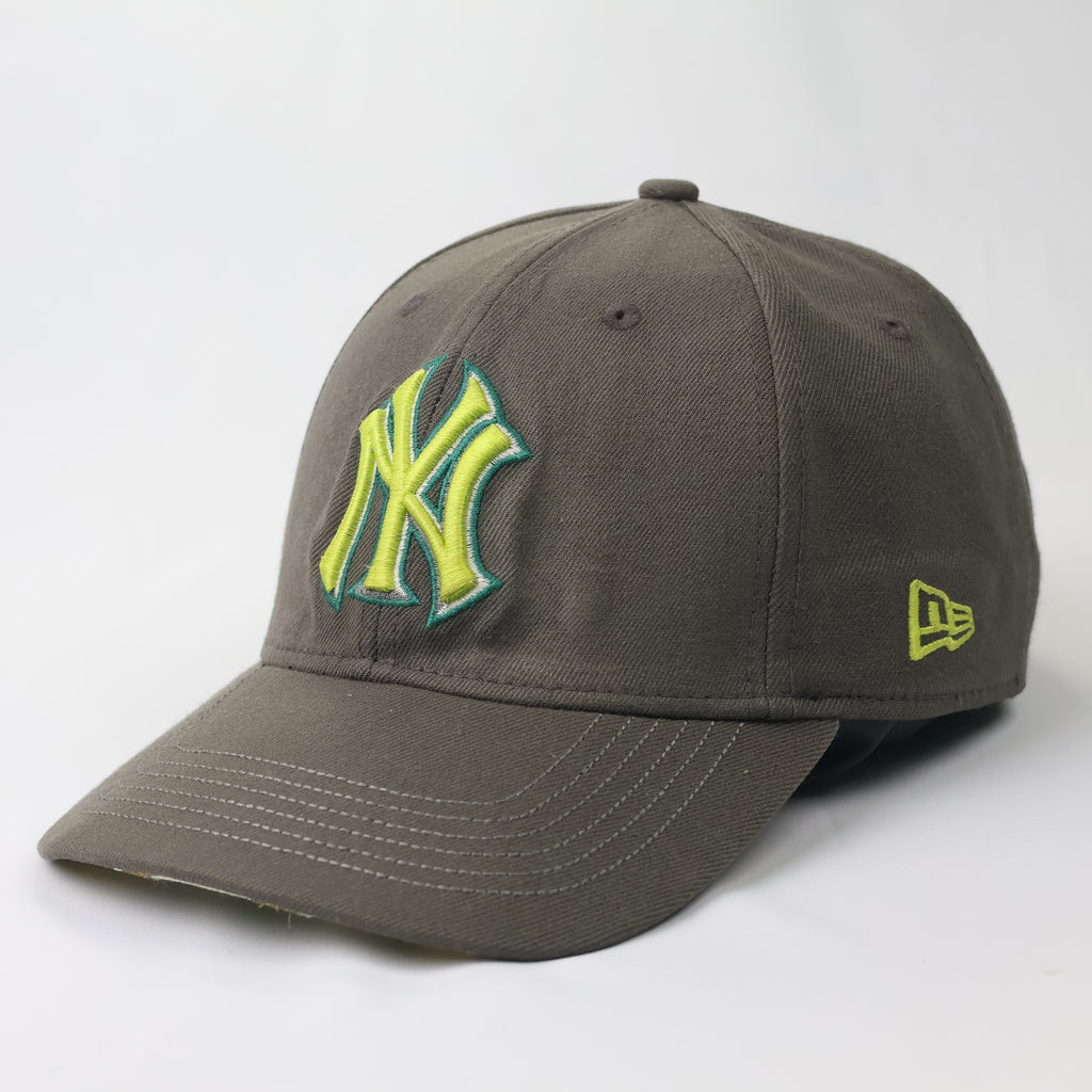 Vintage New Era Yankees 39THIRTY Snapback - Size M/L (58-60cm)