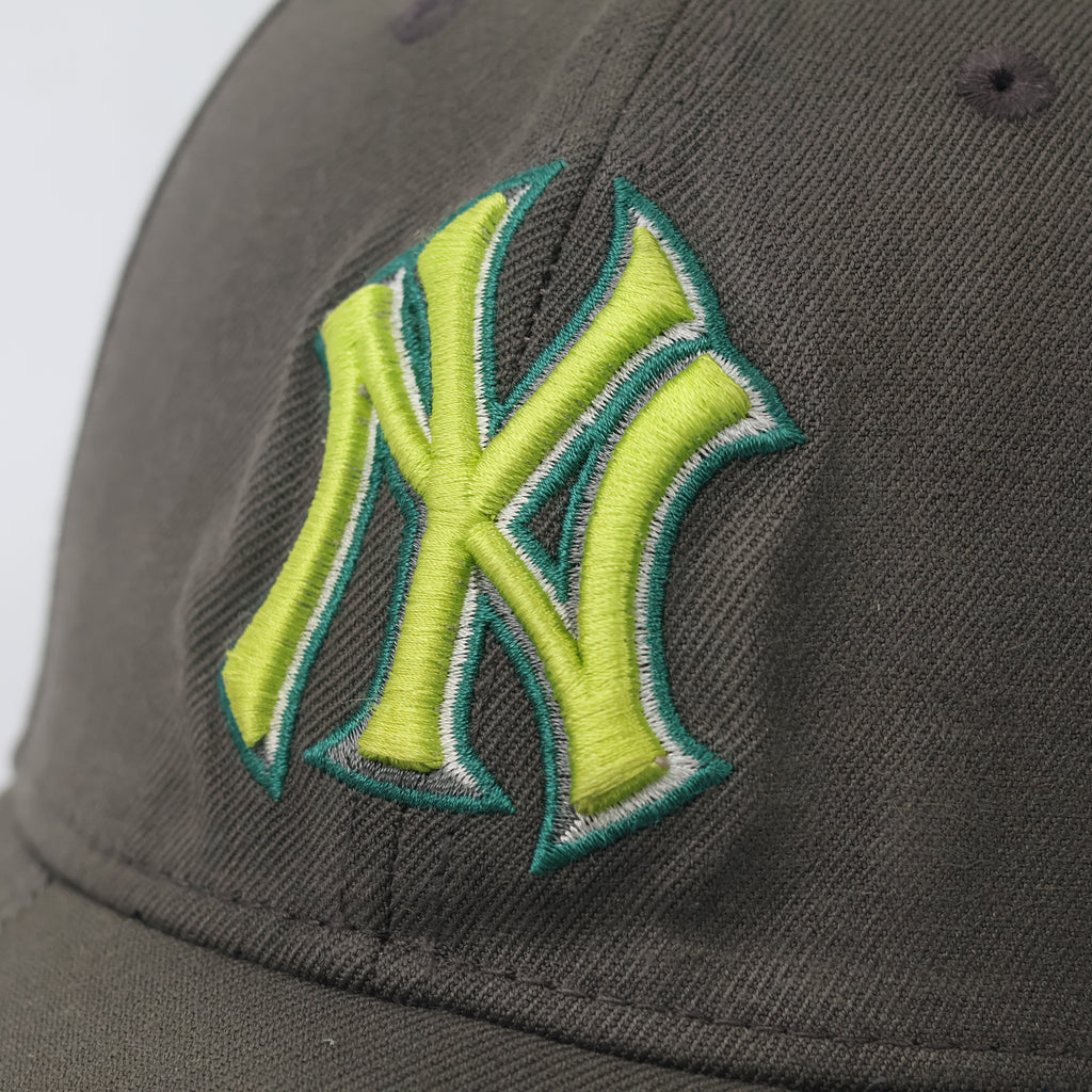 Vintage New Era Yankees 39THIRTY Snapback - Size M/L (58-60cm)