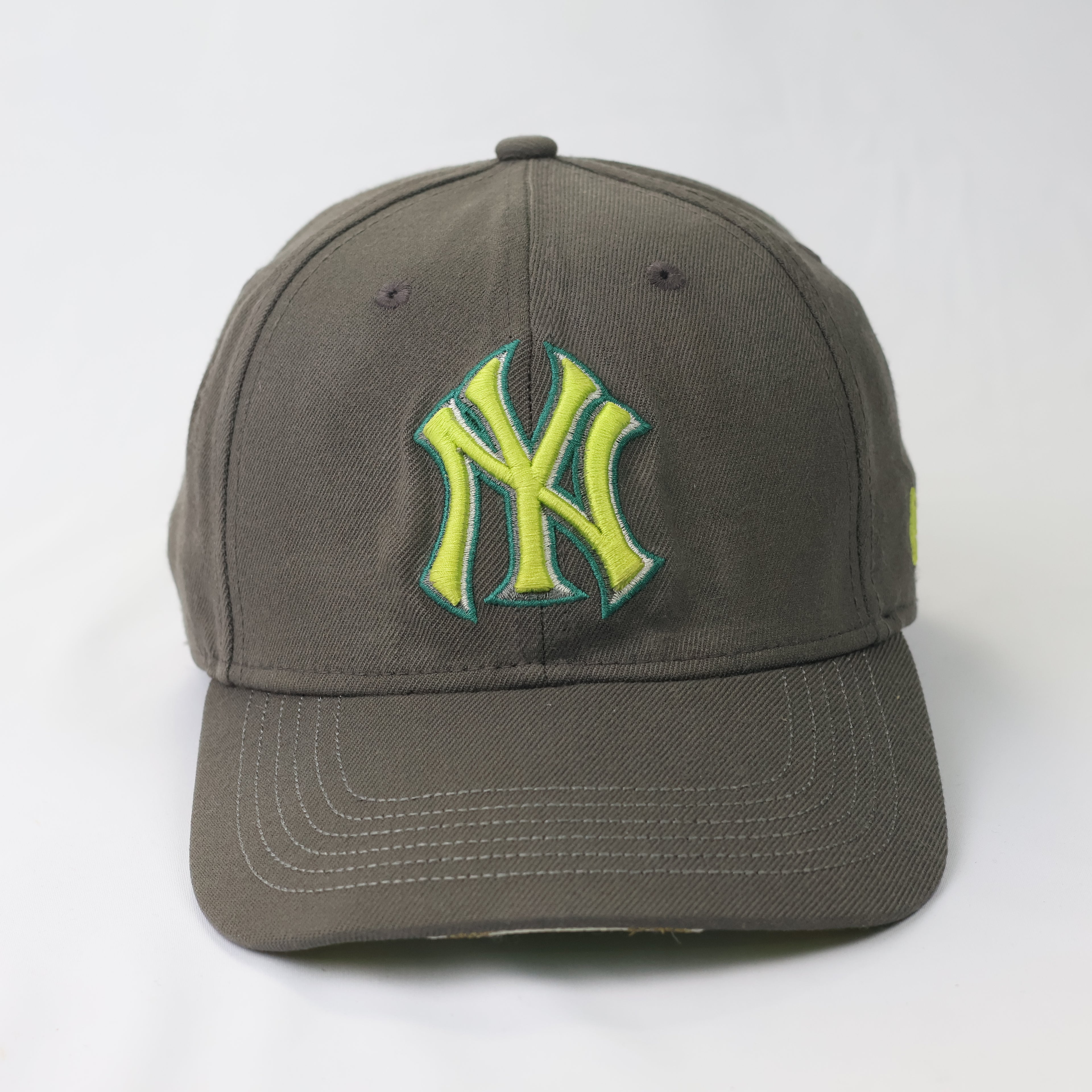 Vintage New Era Yankees 39THIRTY Snapback - Size M/L (58-60cm)