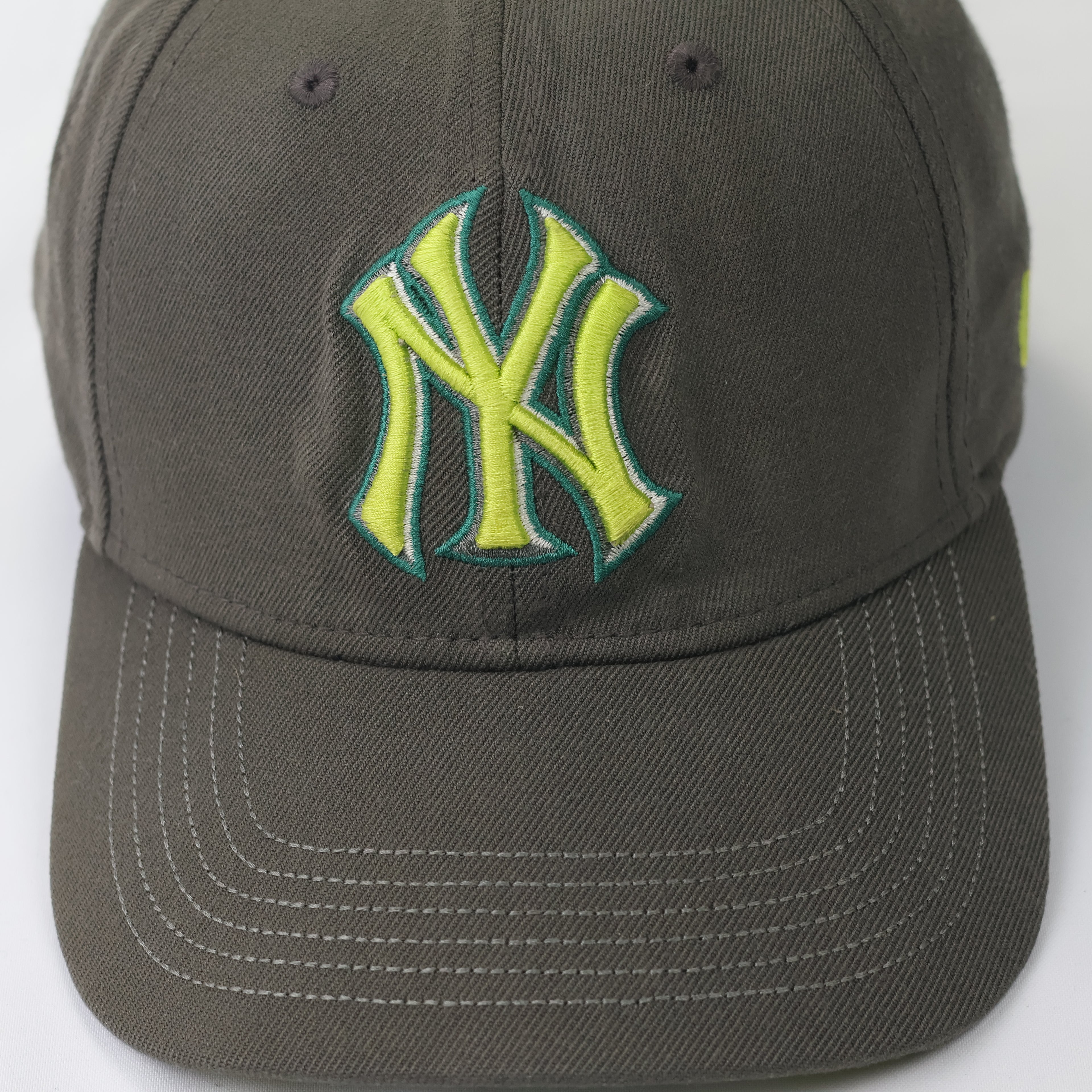 Vintage New Era Yankees 39THIRTY Snapback - Size M/L (58-60cm)