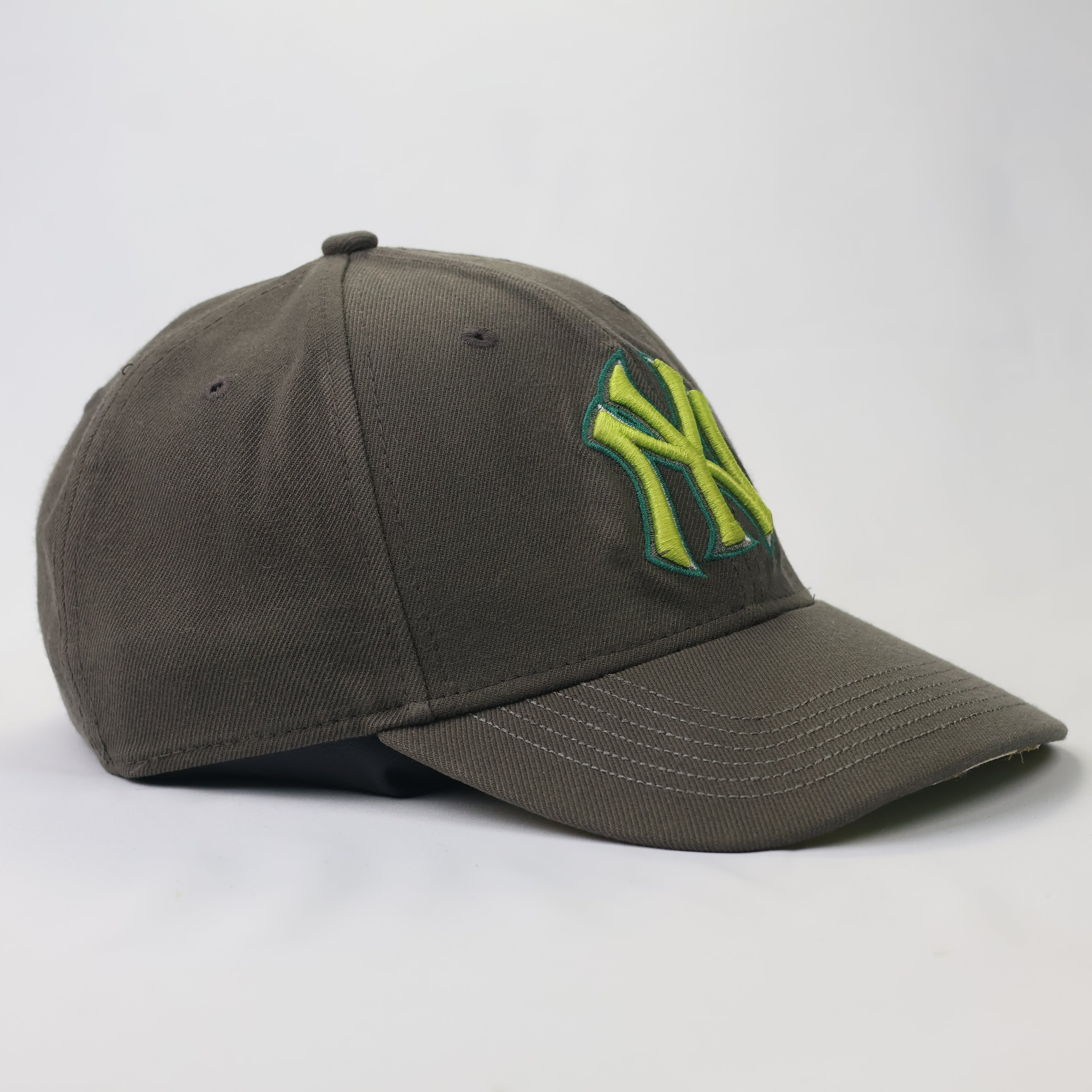 Vintage New Era Yankees 39THIRTY Snapback - Size M/L (58-60cm)
