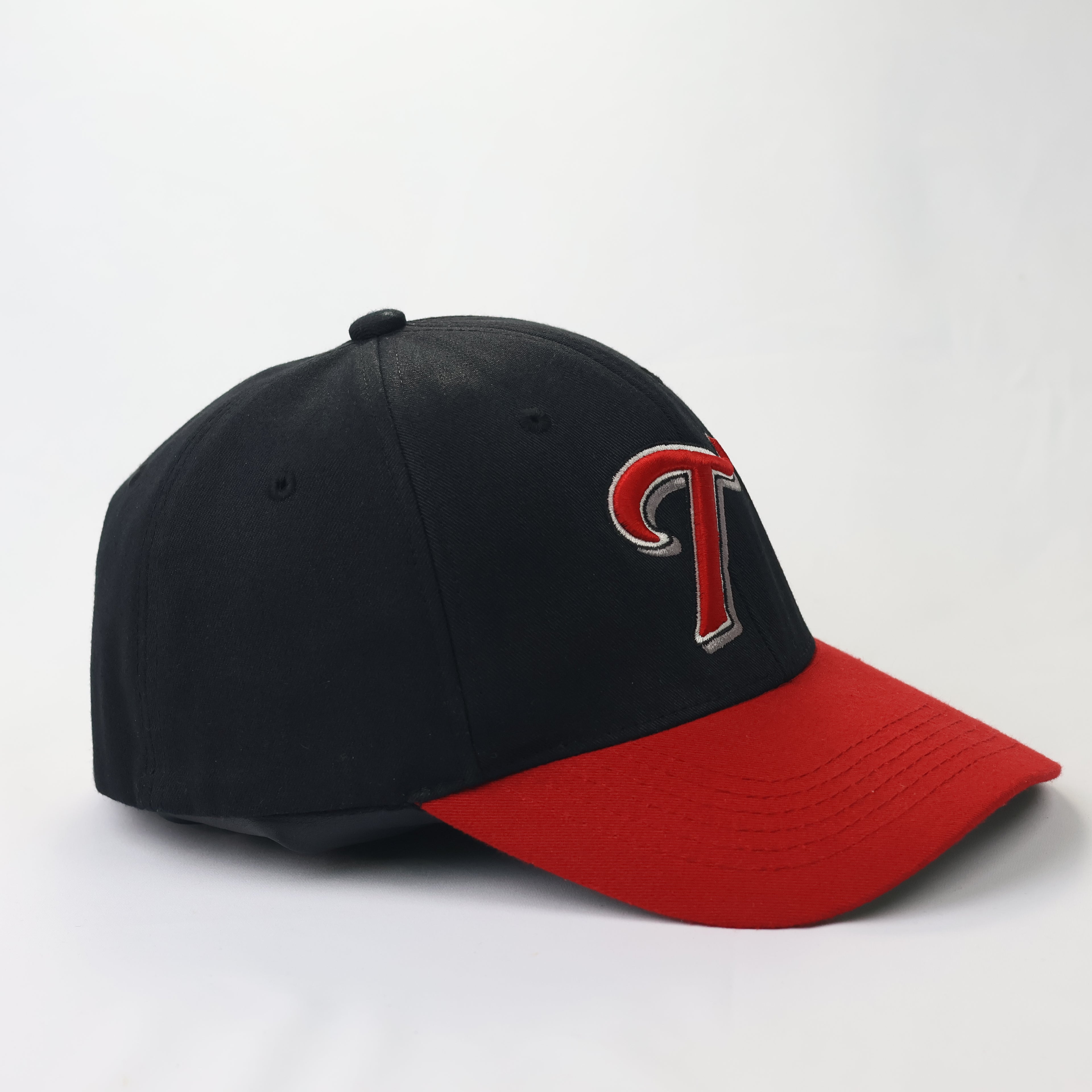 Vintage Kia Tigers KBO Thrifted Baseball Cap - Black & Red Two-Tone