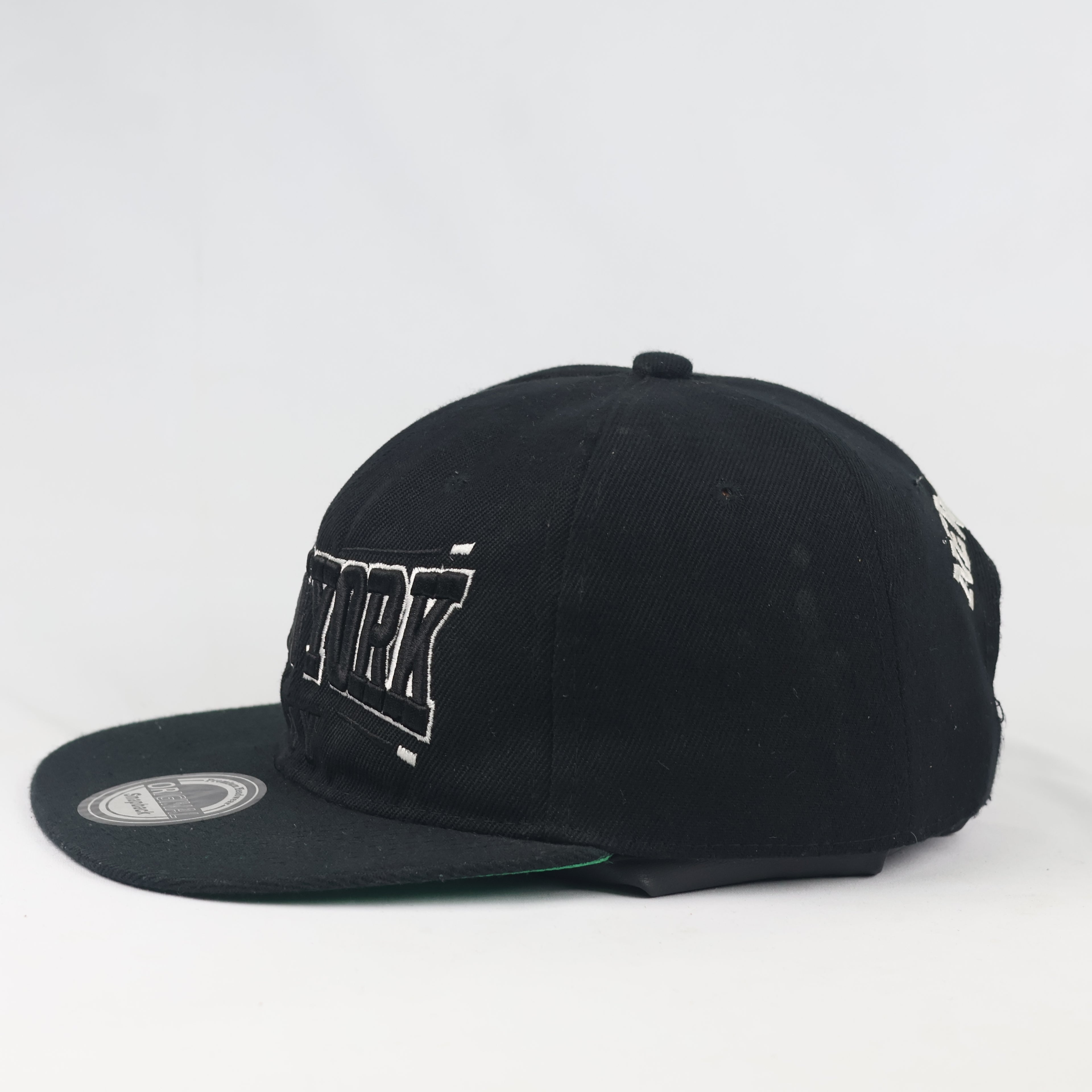 Thrifted New York NY Black Streetwear Snapback - Size 57-59cm