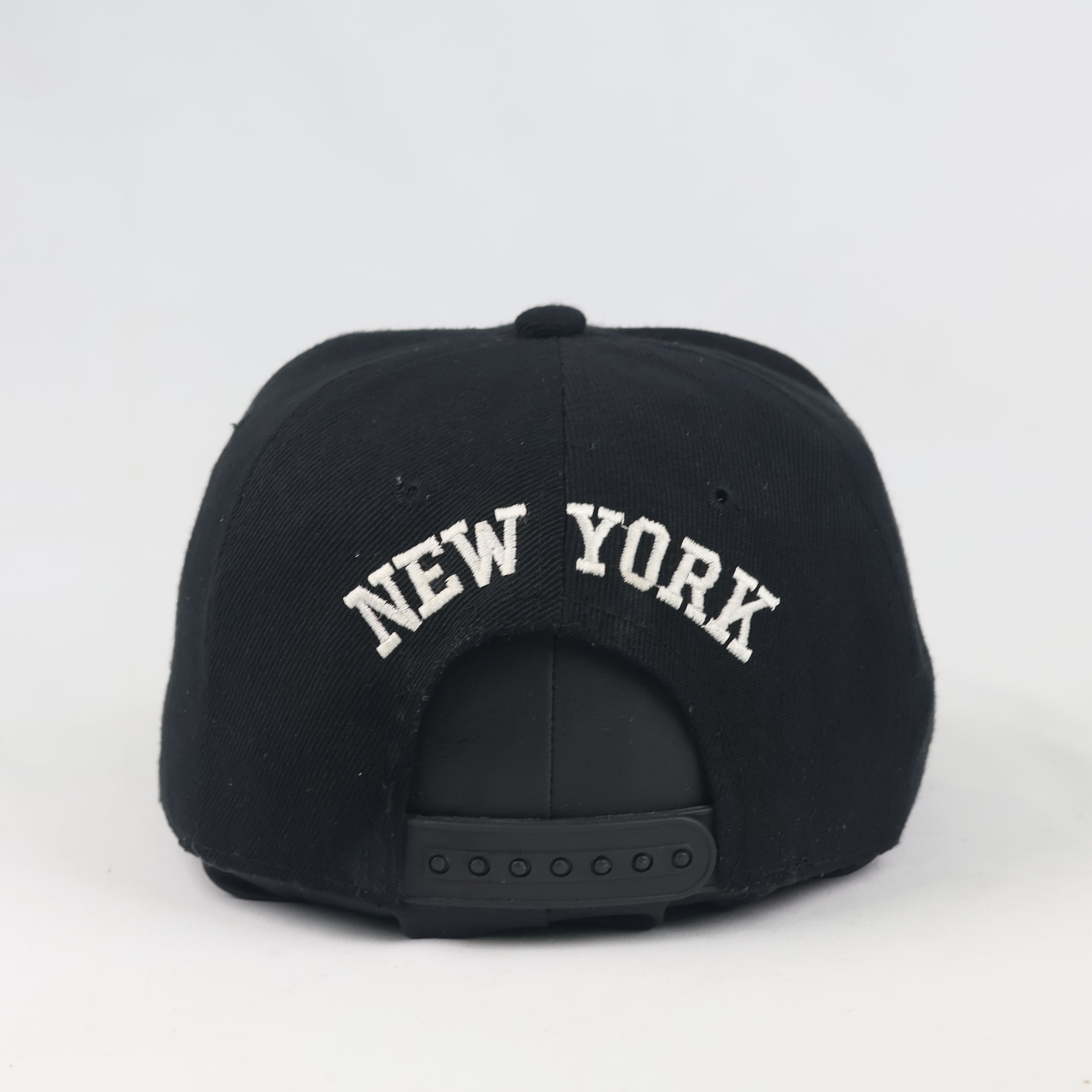 Thrifted New York NY Black Streetwear Snapback - Size 57-59cm