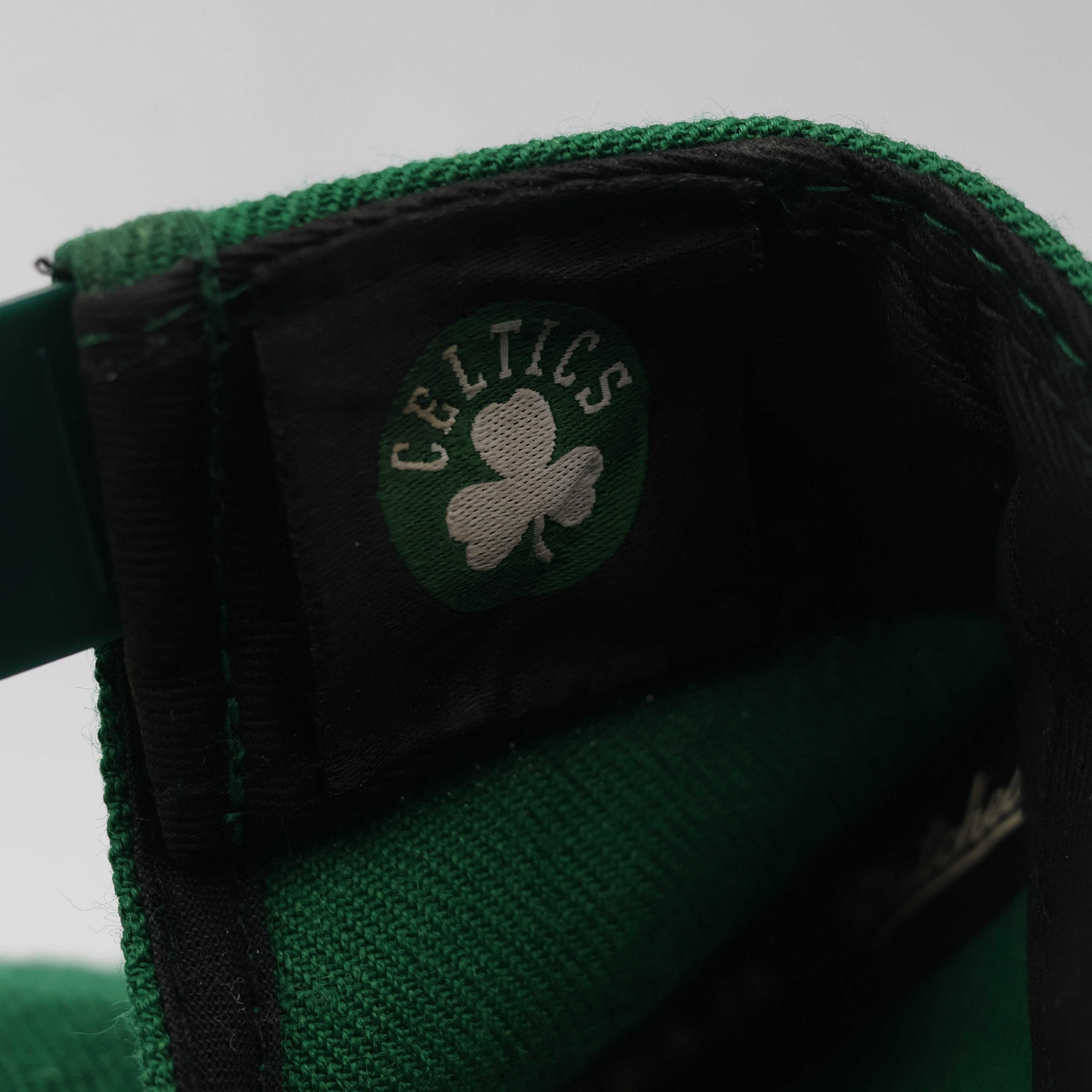 Vintage Style Boston Celtics Basketball Crest Thrifted Snapback | Mitchell & Ness