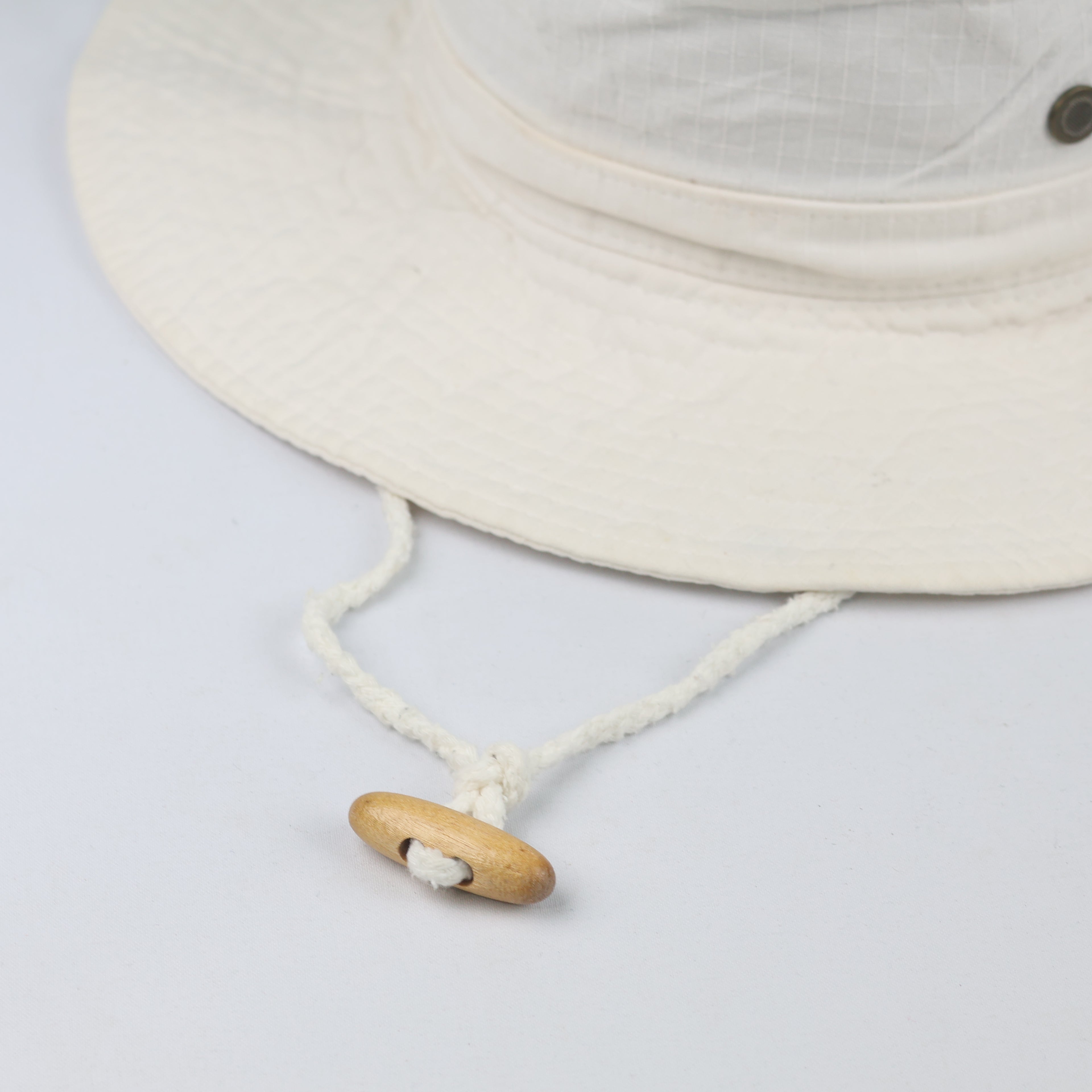 Thrifted Michiko London White Ripstop Chinstrap Sun Hat - Size 58cm