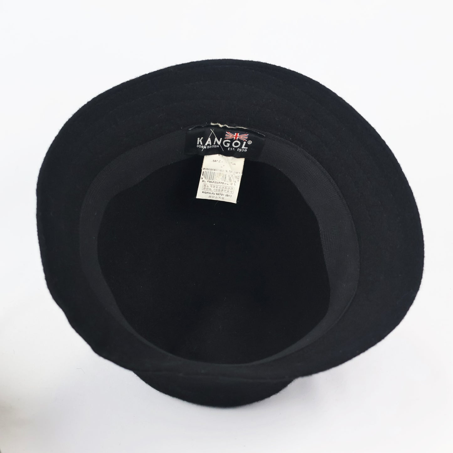 Kangol Men's Bermuda Casual, Scarlet, Black Thrifted Hat