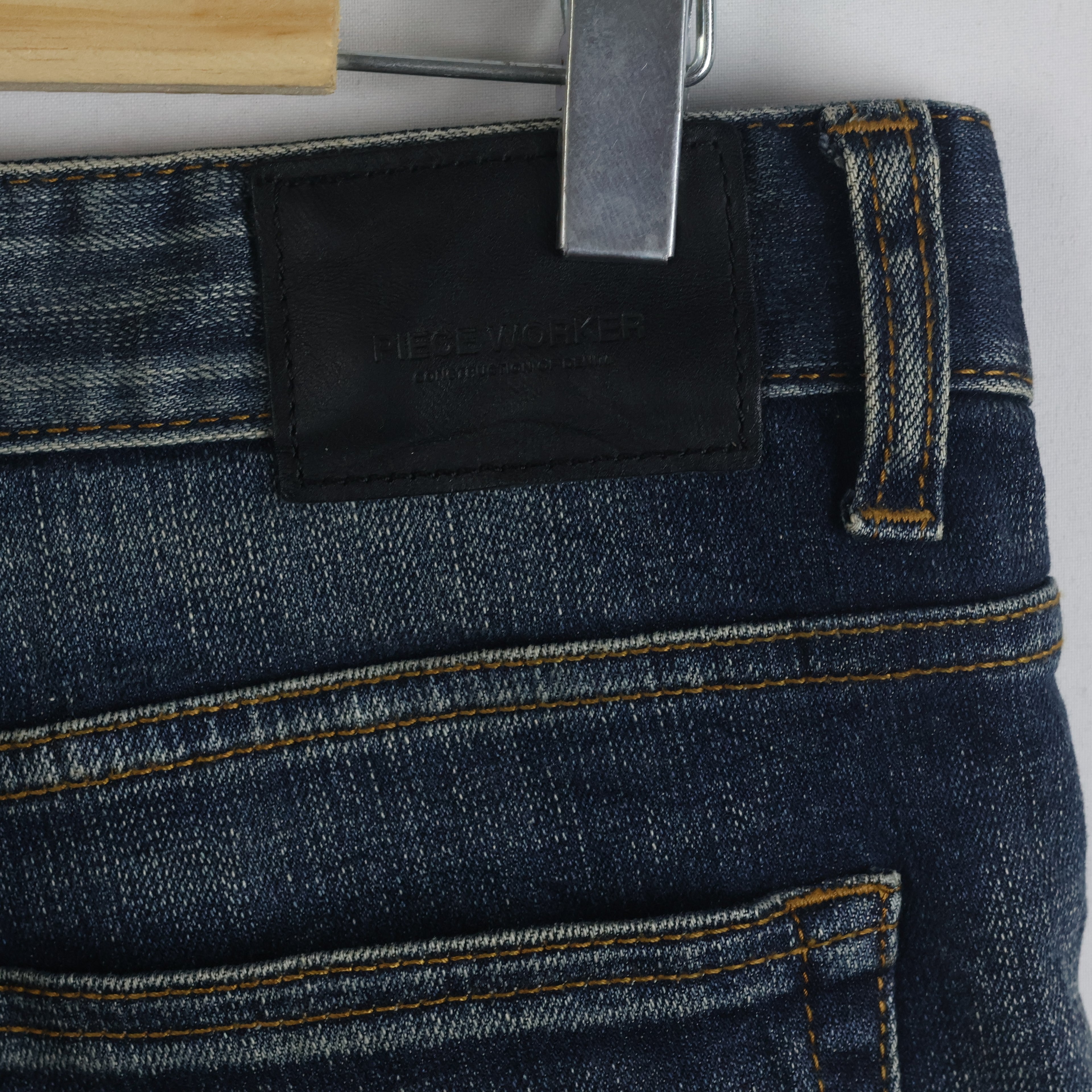 Thrifted Men's Piece Worker Dark Wash Denim Trousers Waist:30/ J1090