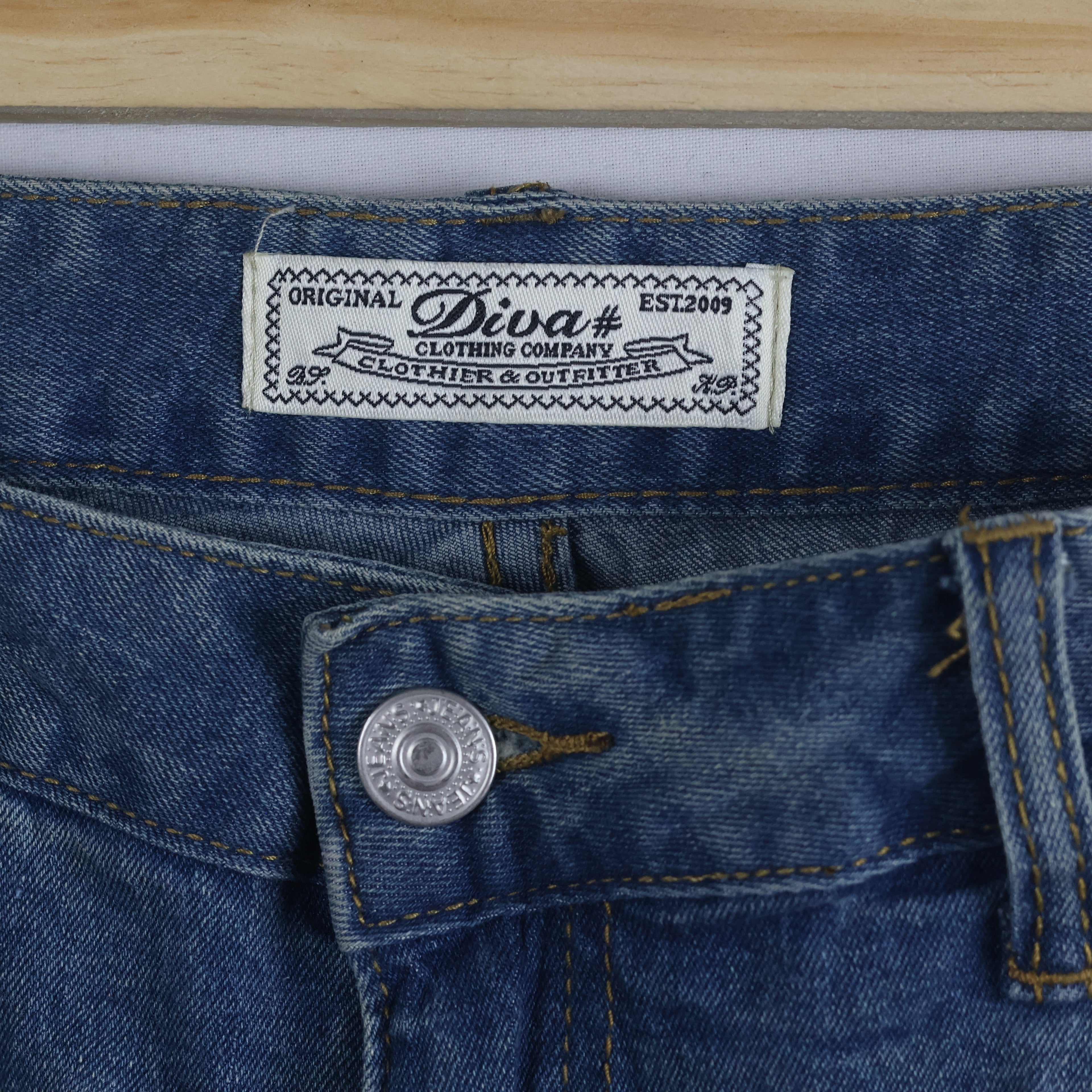 Thrifted Men's Diva Jean Blue Casual Denim Waist:33-34/ J1086