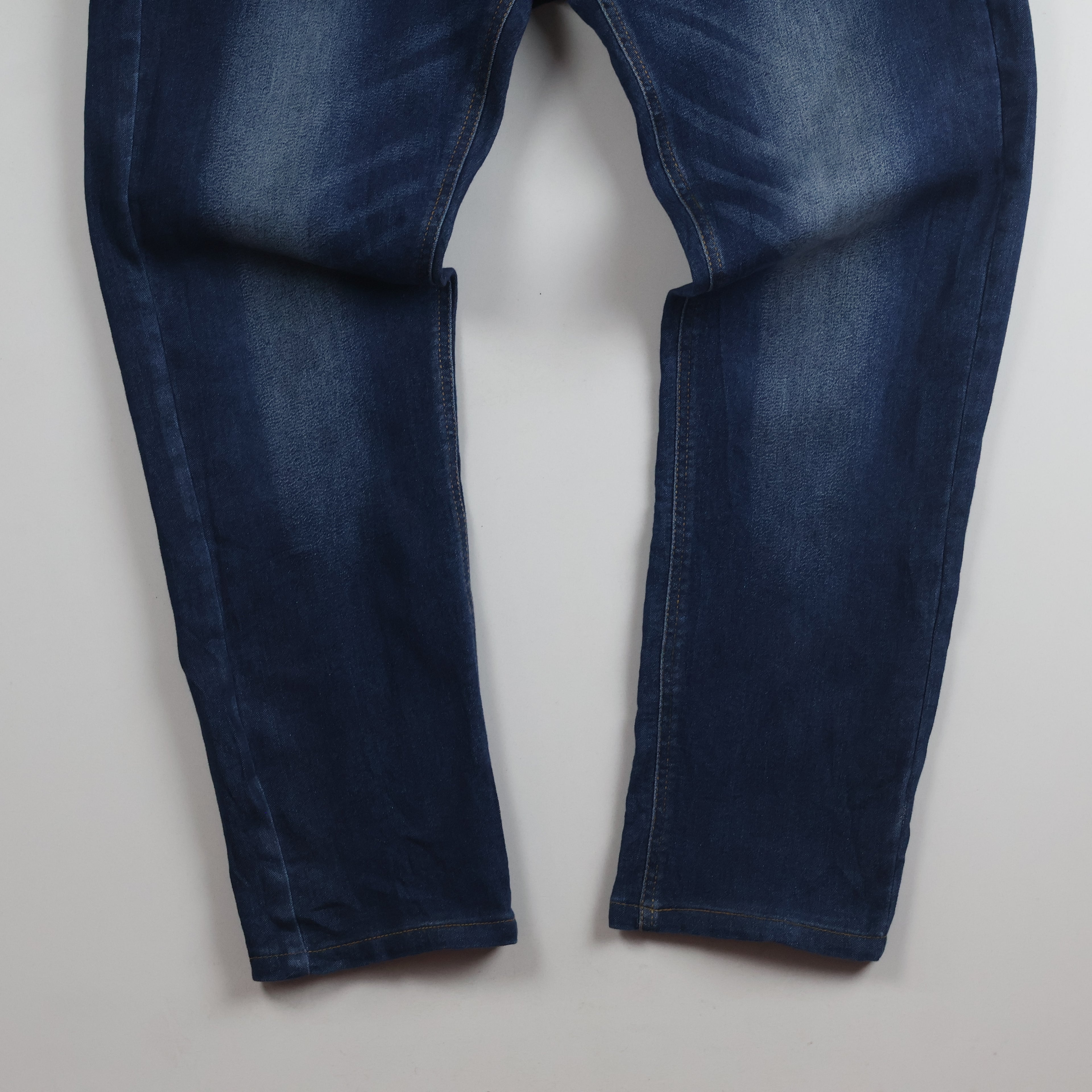 Thrifted Men's V.Cut Blue Elastic Waist Denim Waist:32/ J1085