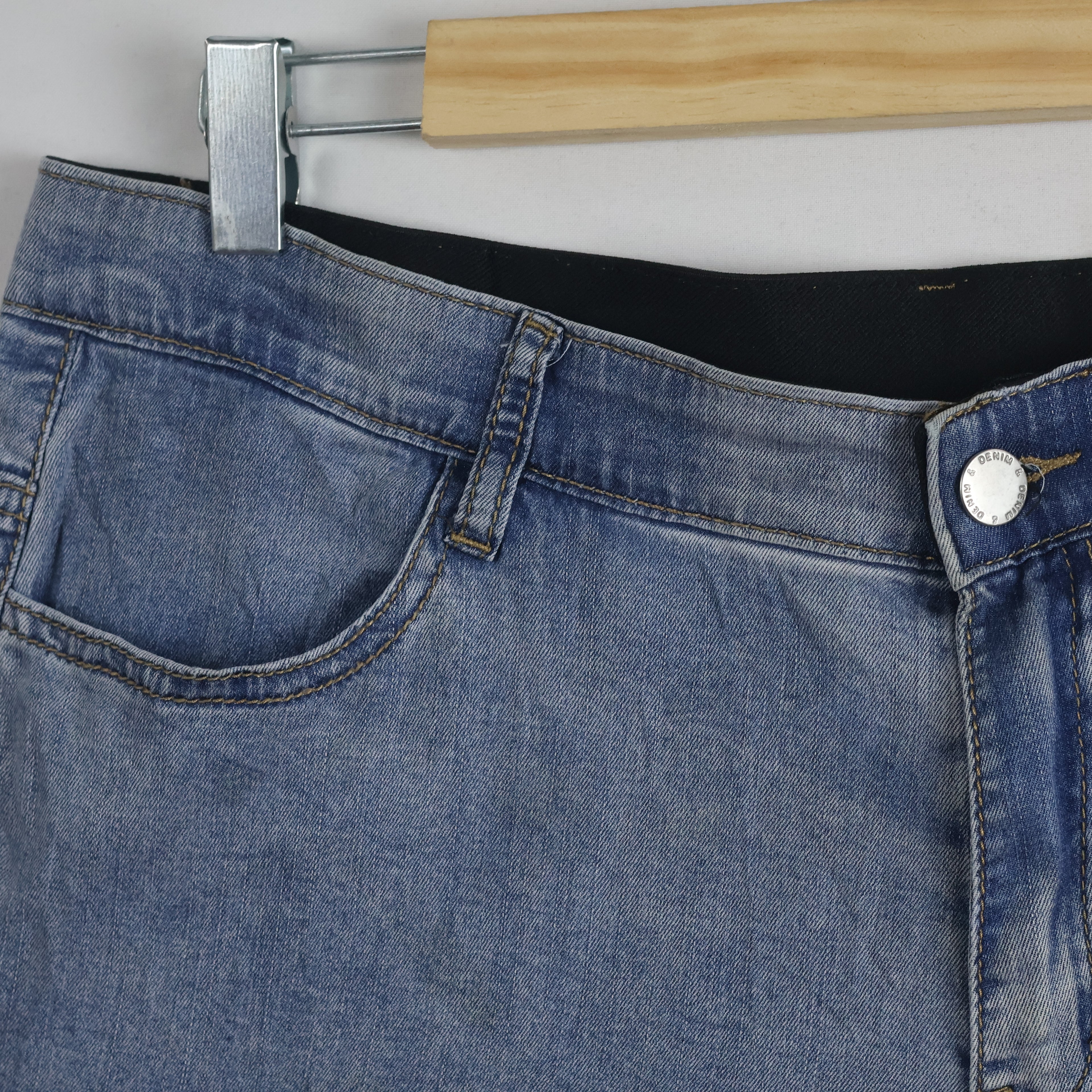 Thrifted Men's V.Cut Blue Elastic Waist Denim Waist:34/ J1084