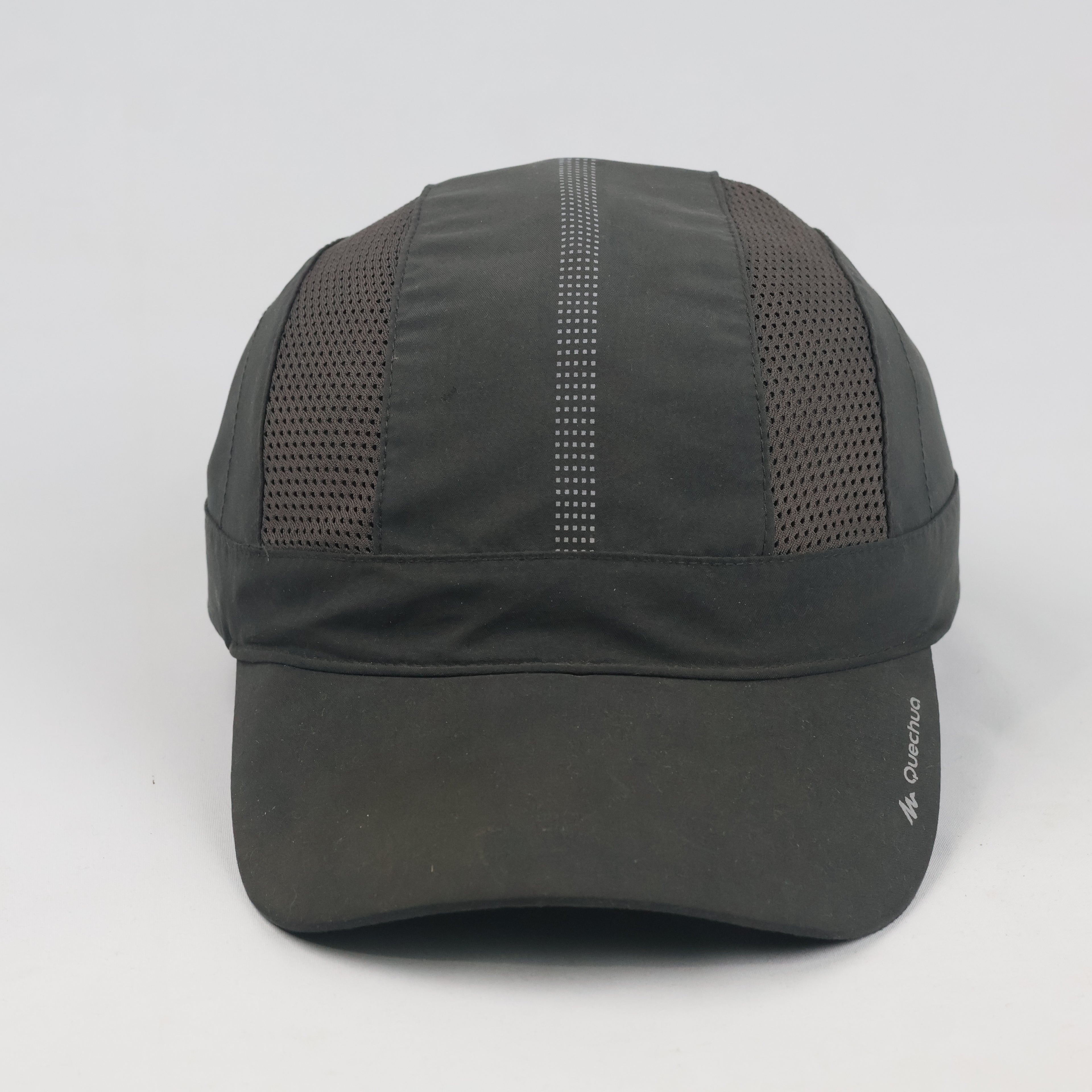 Thrifted Quechua Decathlon Charcoal Breathable Trail Running Cap - Size 56-58cm