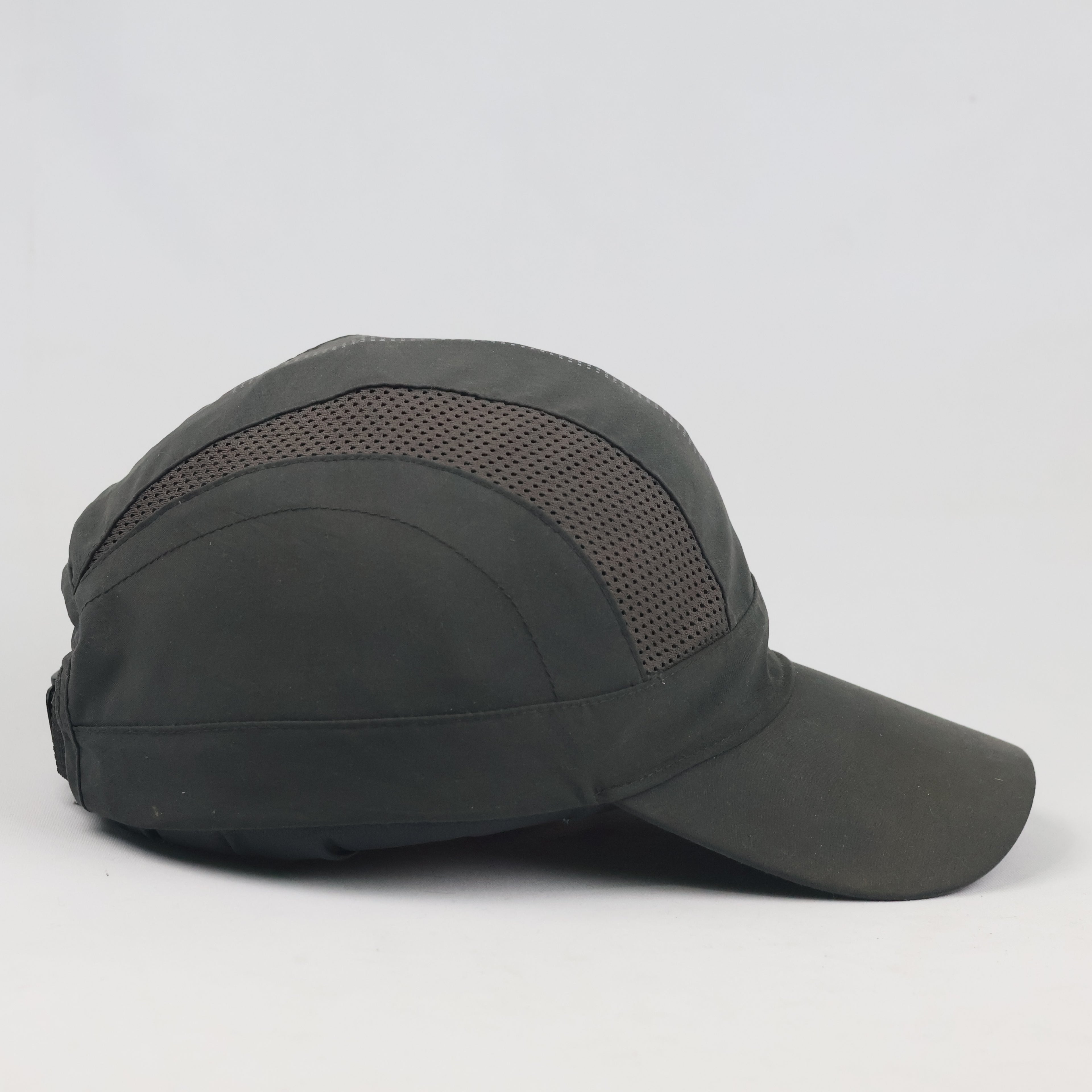 Thrifted Quechua Decathlon Charcoal Breathable Trail Running Cap - Size 56-58cm