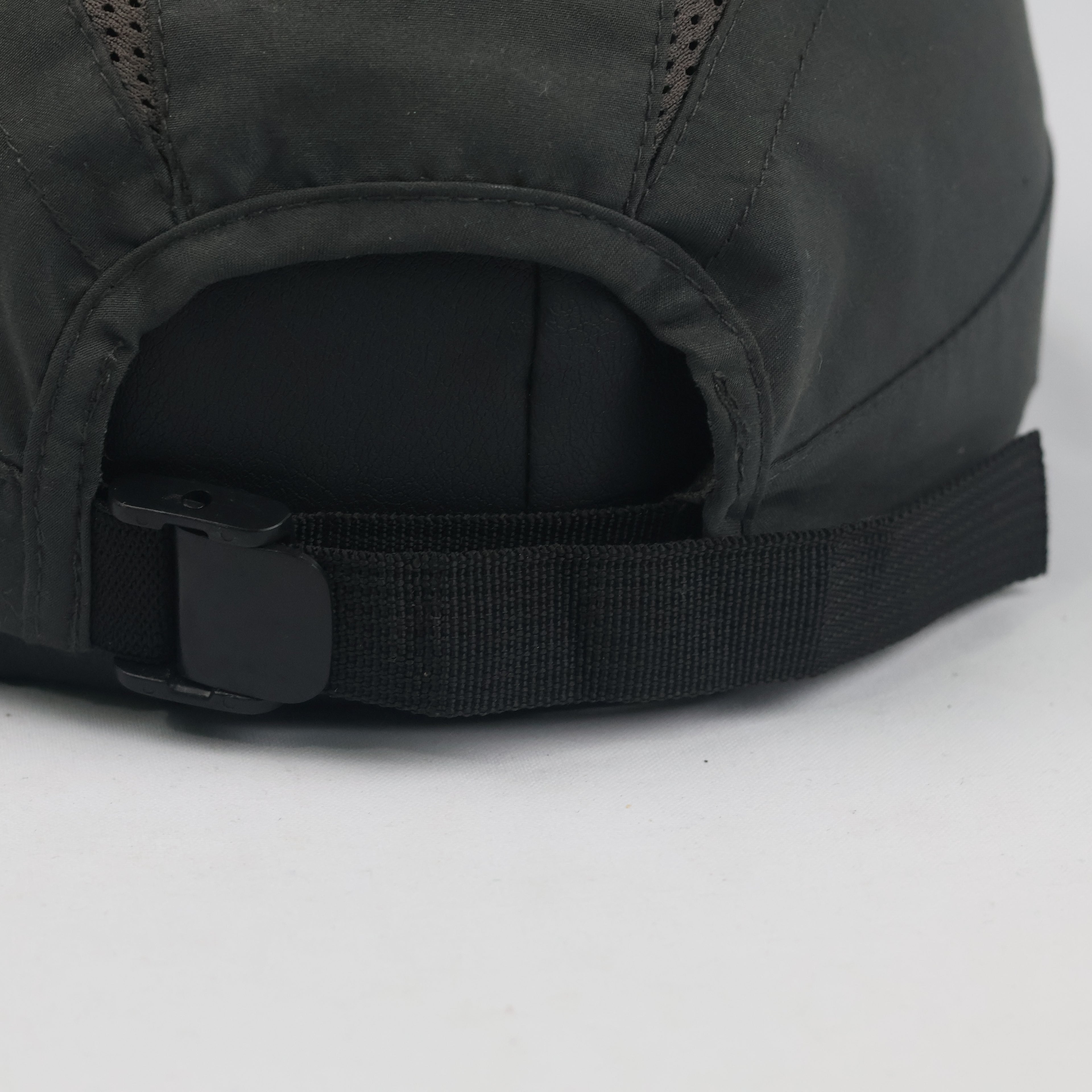 Thrifted Quechua Decathlon Charcoal Breathable Trail Running Cap - Size 56-58cm