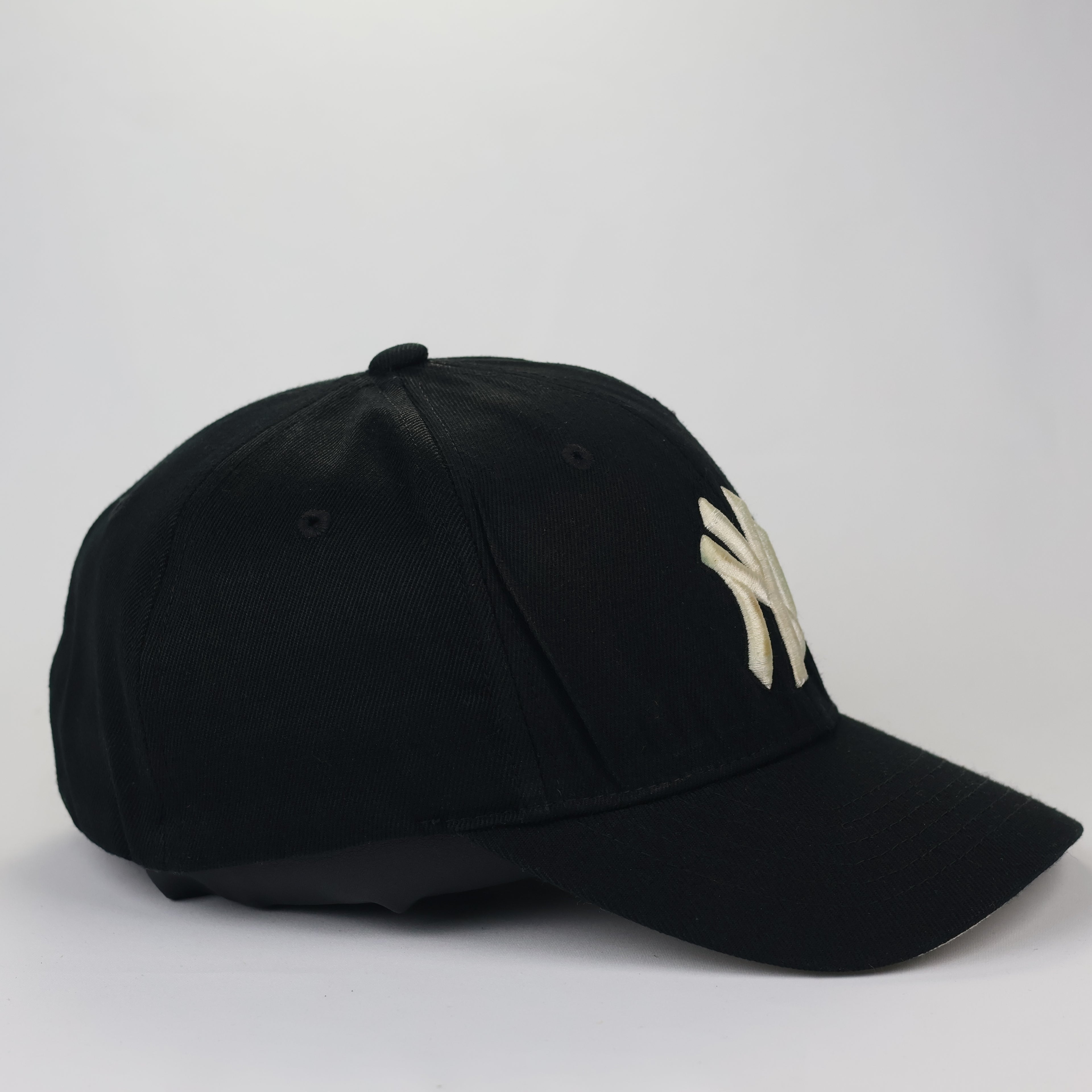 Authentic MLB New York Yankees Black Stretch-Fitted Thrifted Cap - Size M-XL